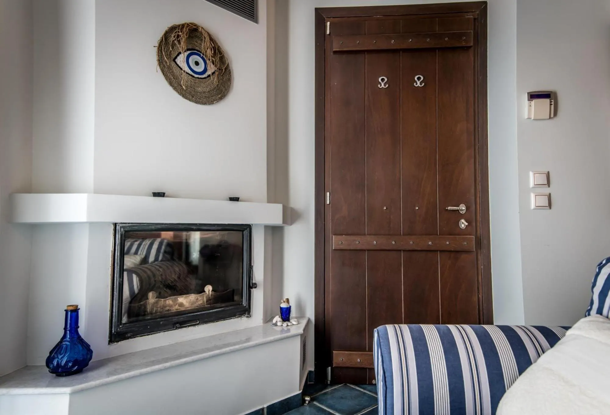 Seating area, Bed in Nymfes