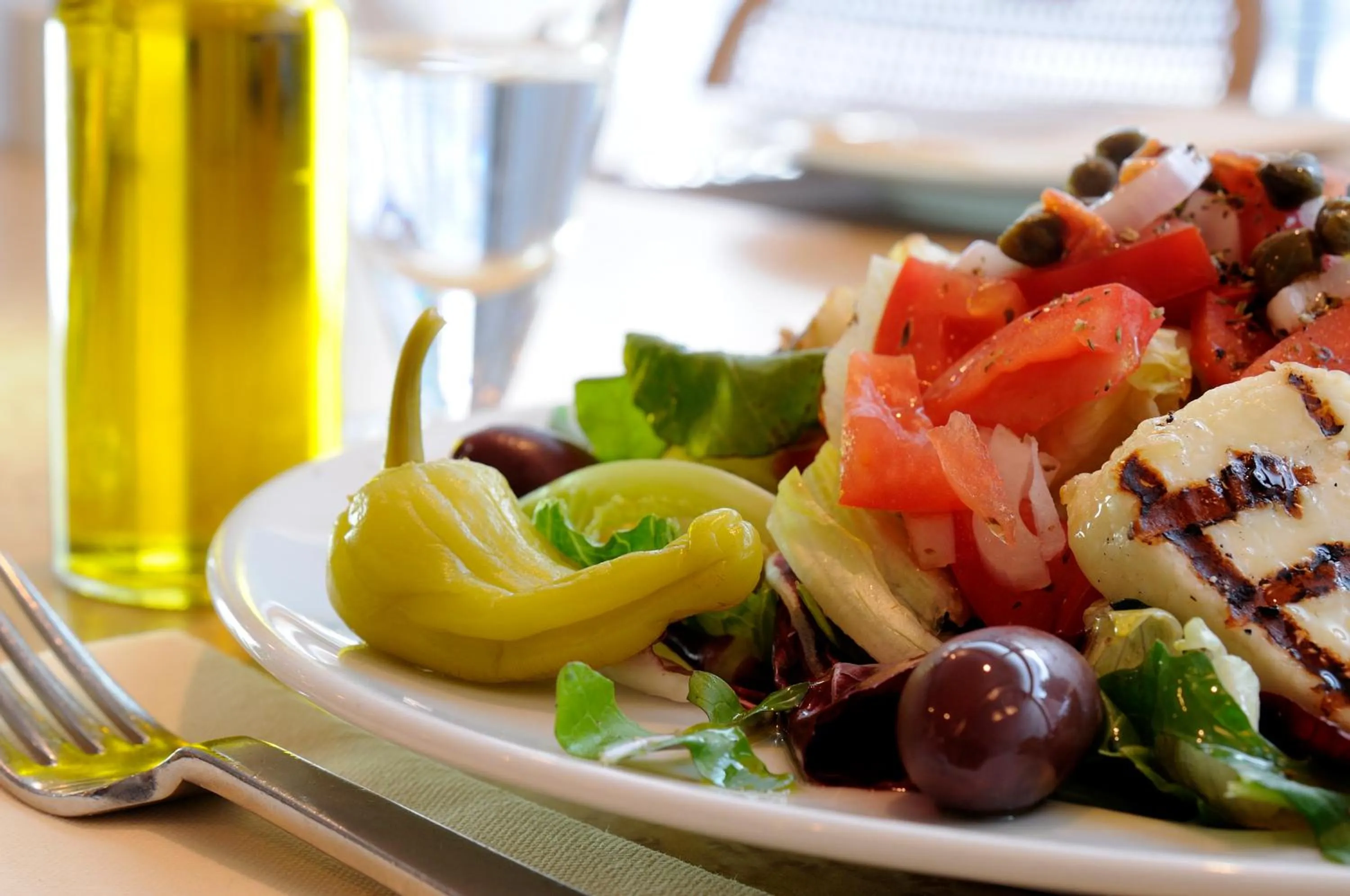 Food and drinks in Maniatis Hotel