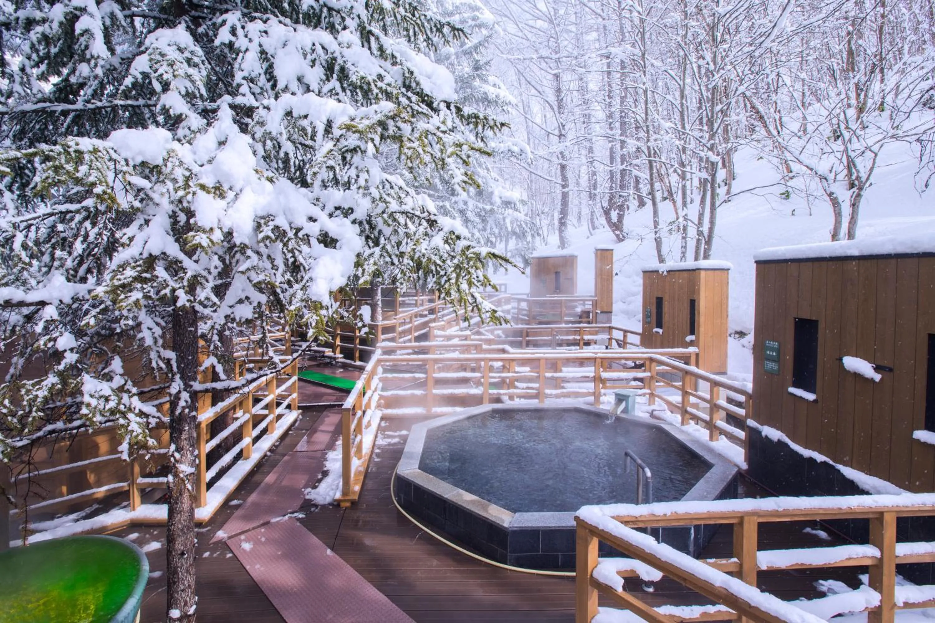 Open Air Bath in Midorinokaze Resort Kitayuzawa