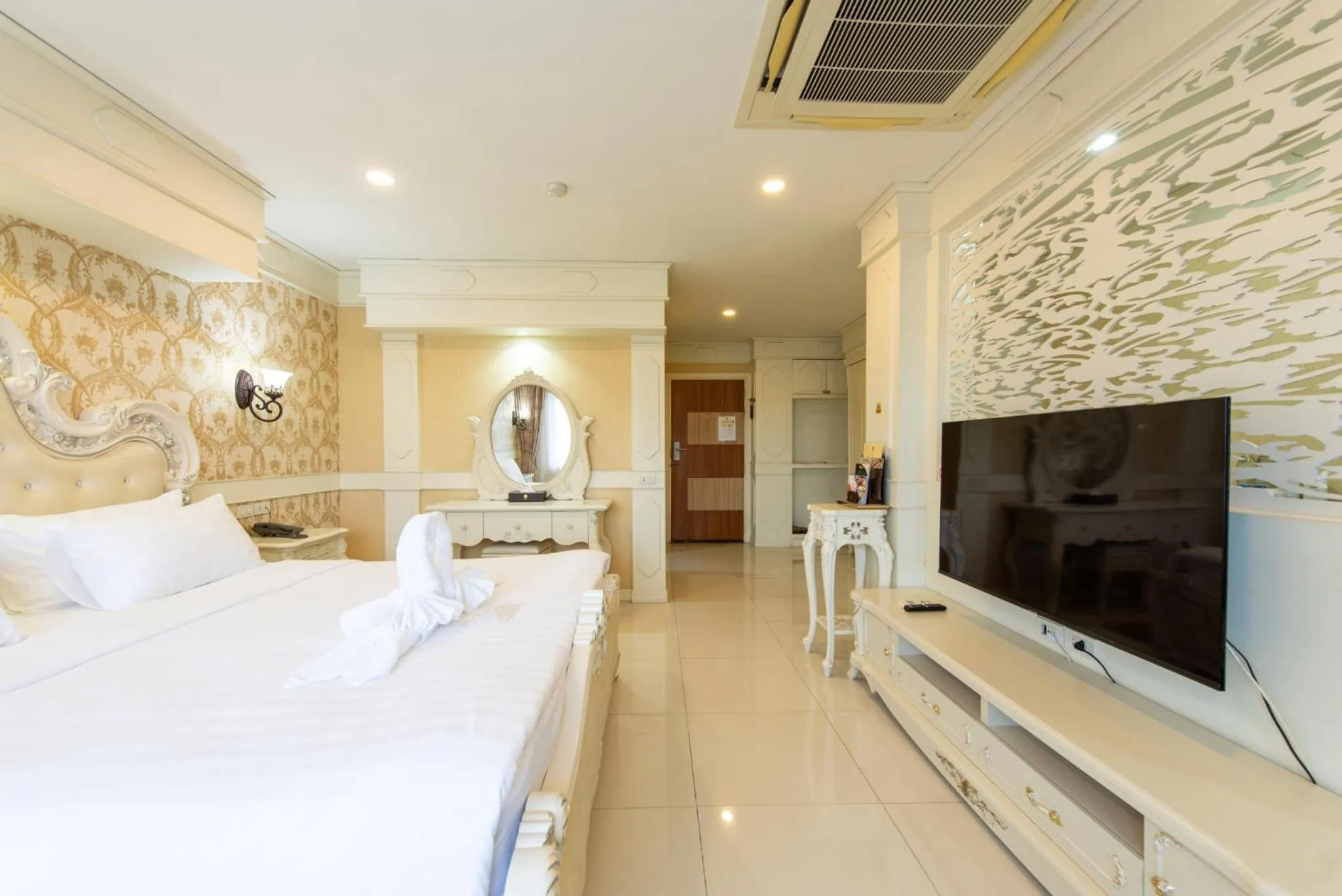 Bed in Chokdee Place