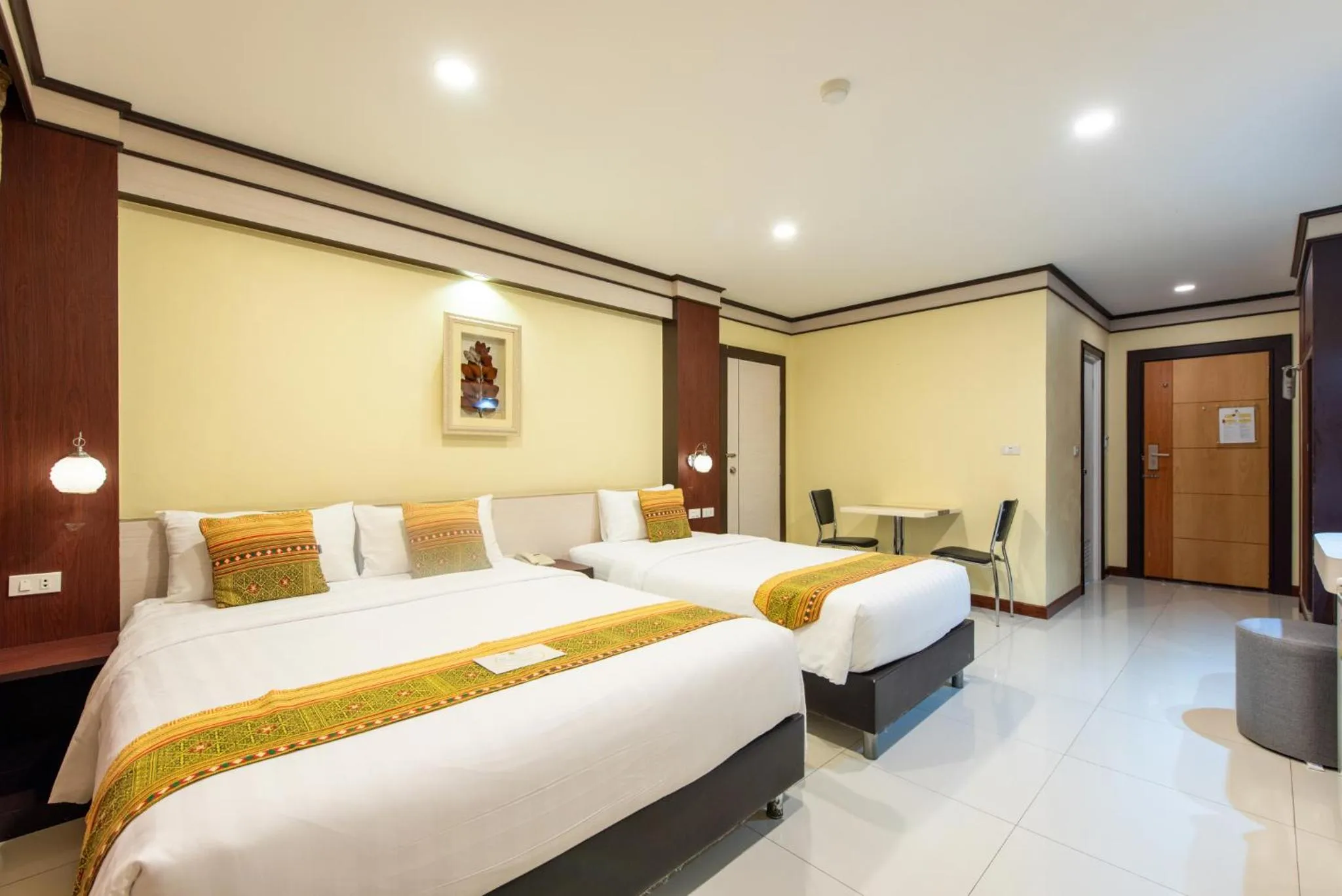 Bed in Chokdee Place