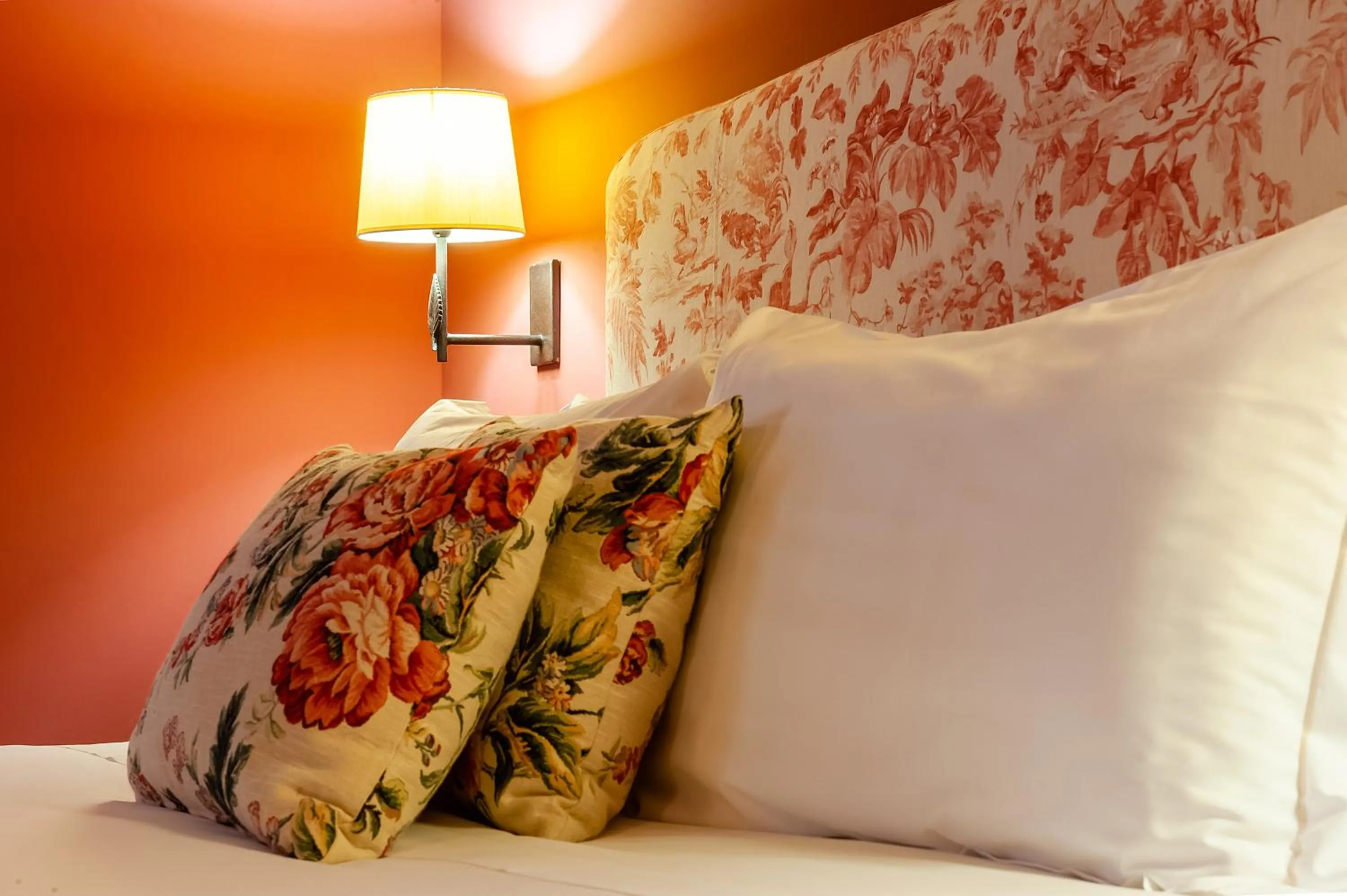 Decorative detail, Bed in Fiori e Frutti Agriresort