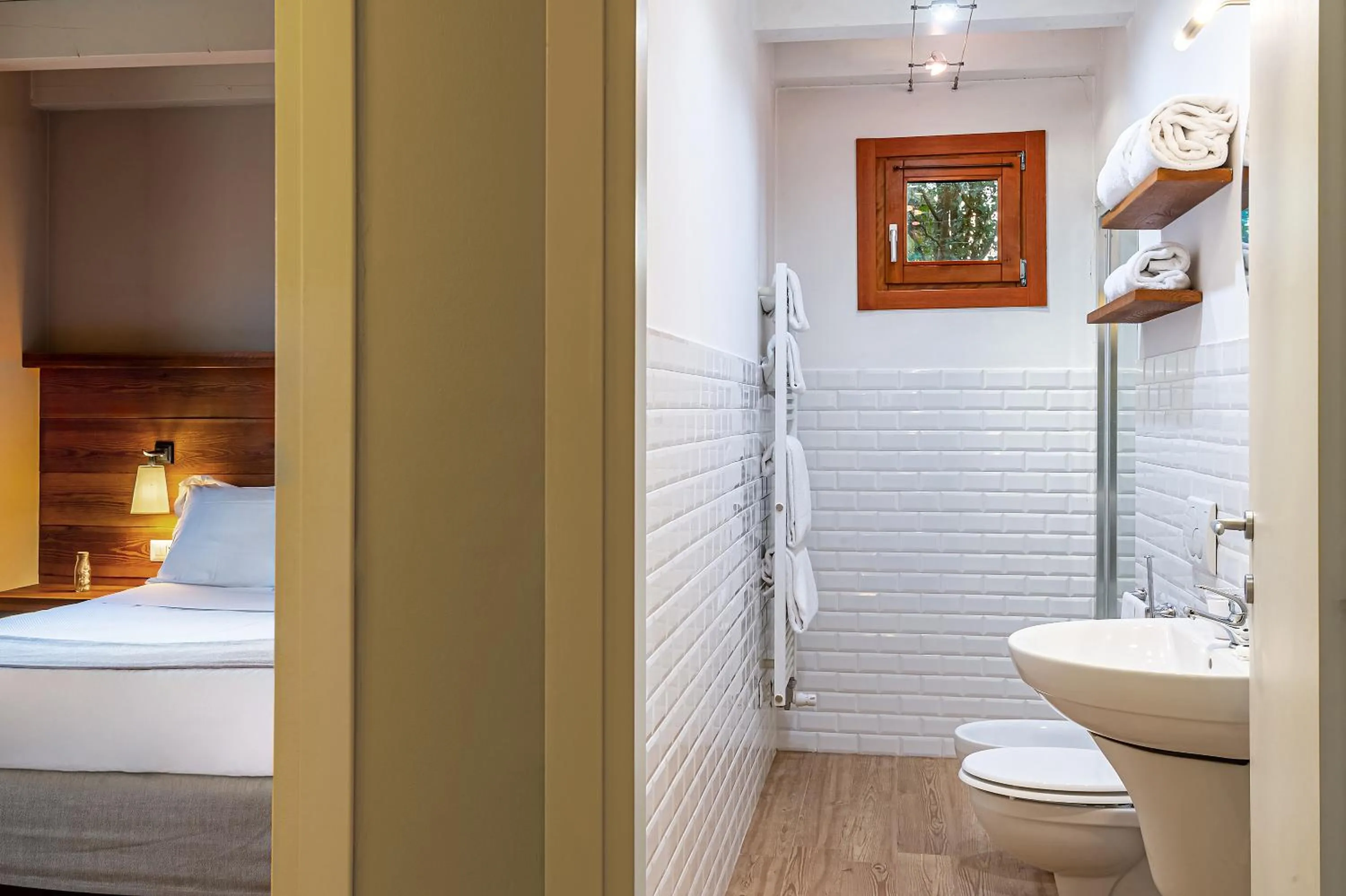 Toilet, Bed in Fiori e Frutti Agriresort