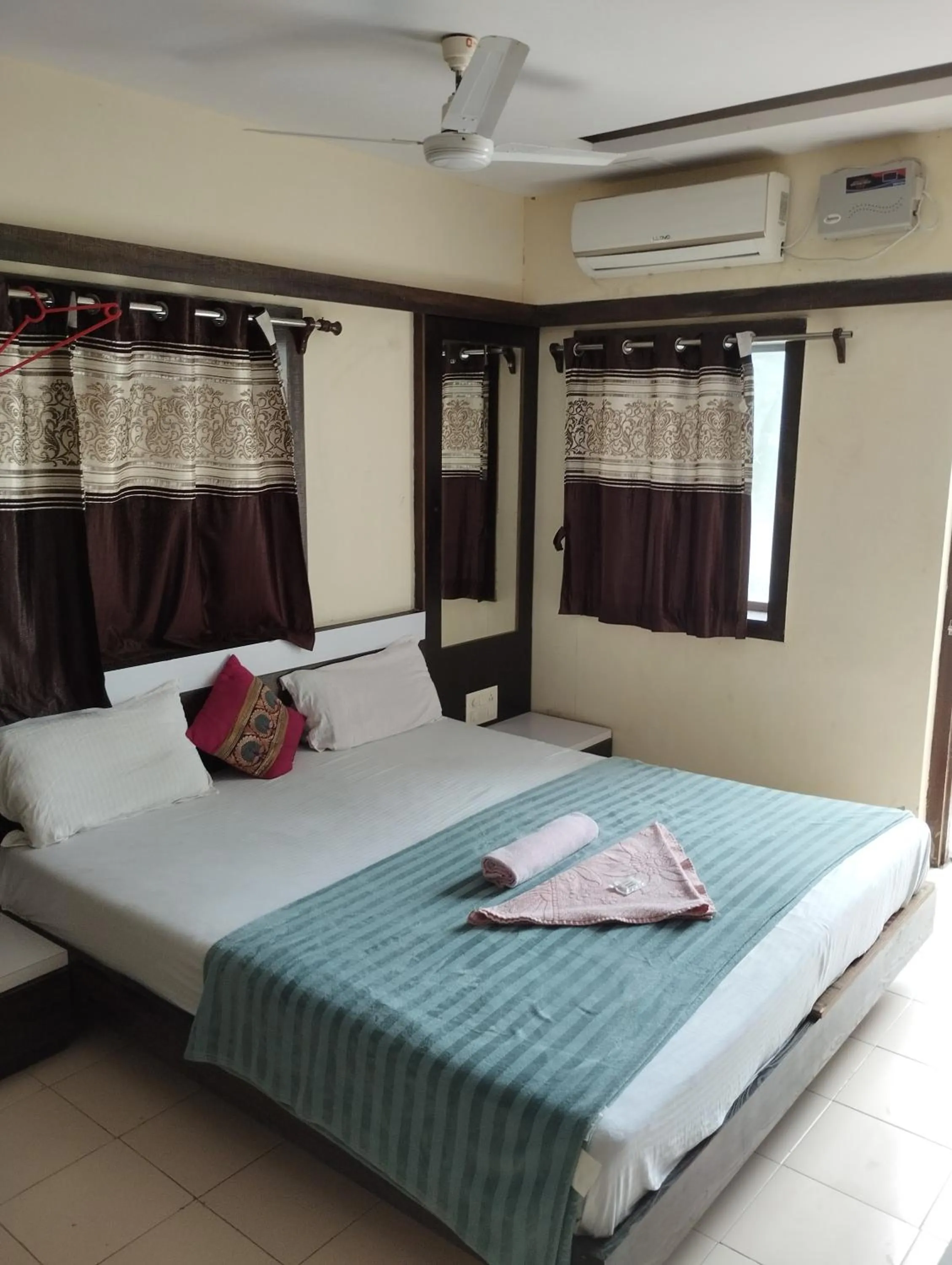Bed in Hotel Grand Murud janjira