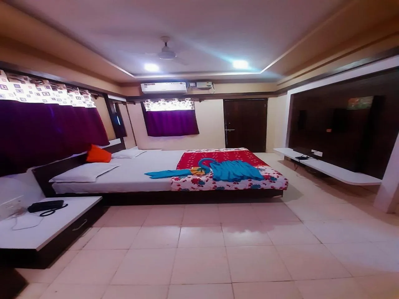 Bed in Hotel Grand Murud janjira