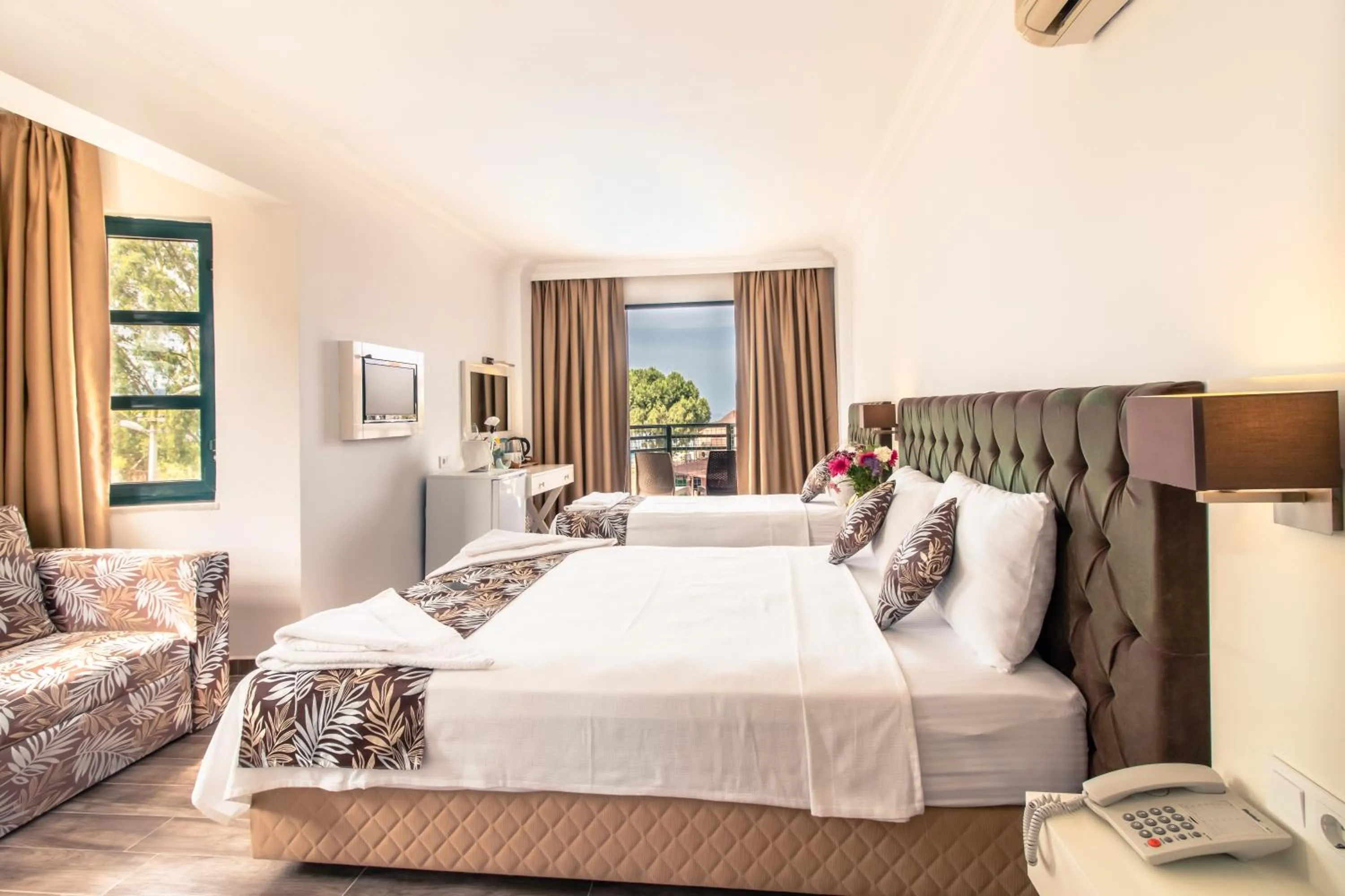 Massage, Bed in Bahar Hotels
