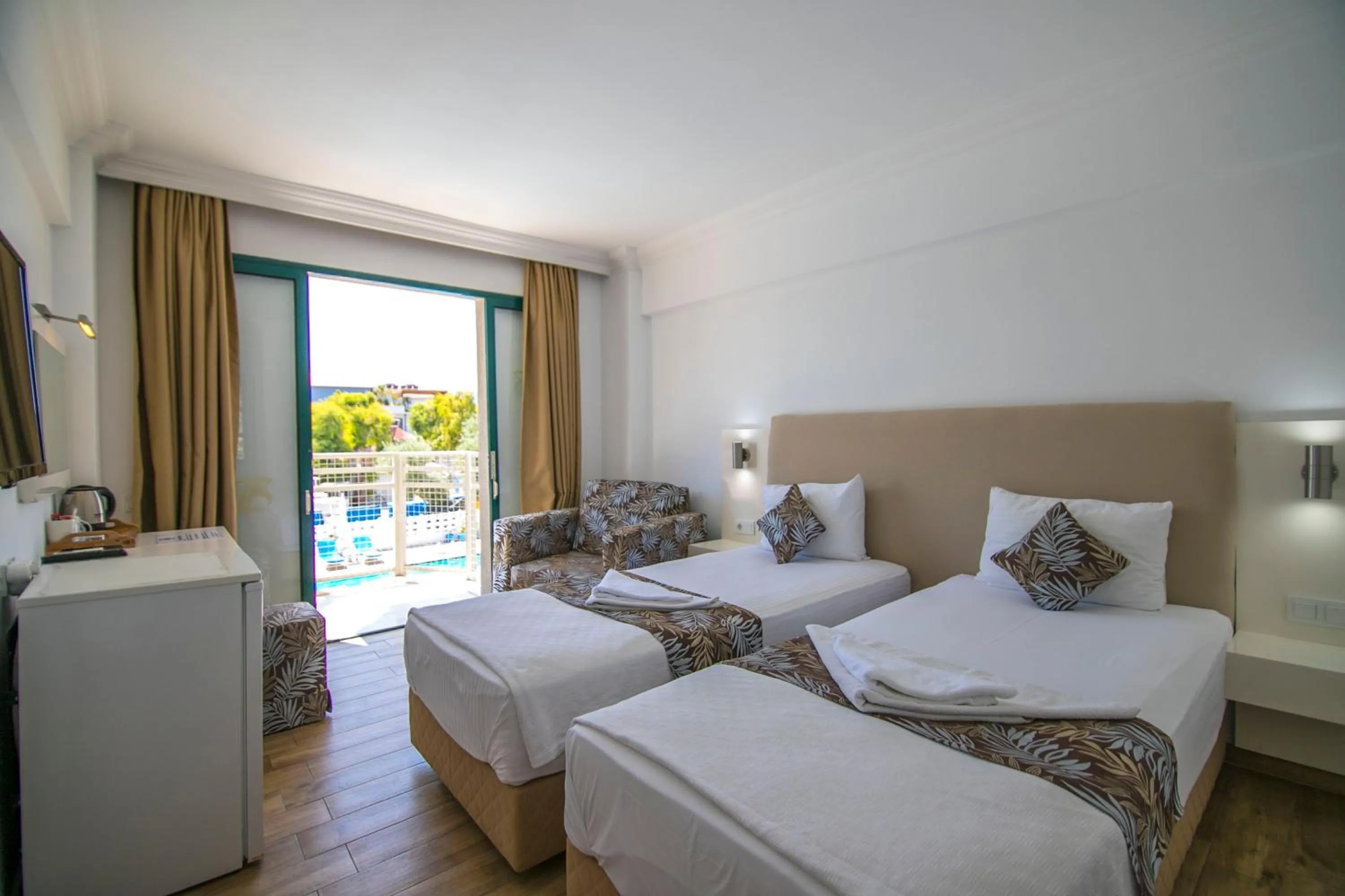 Massage, Bed in Bahar Hotels