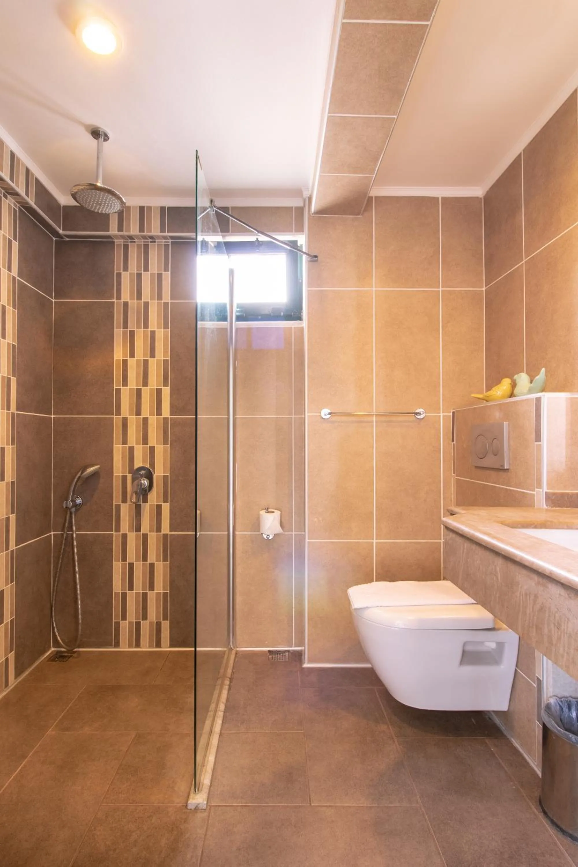 Bathroom in Bahar Hotels