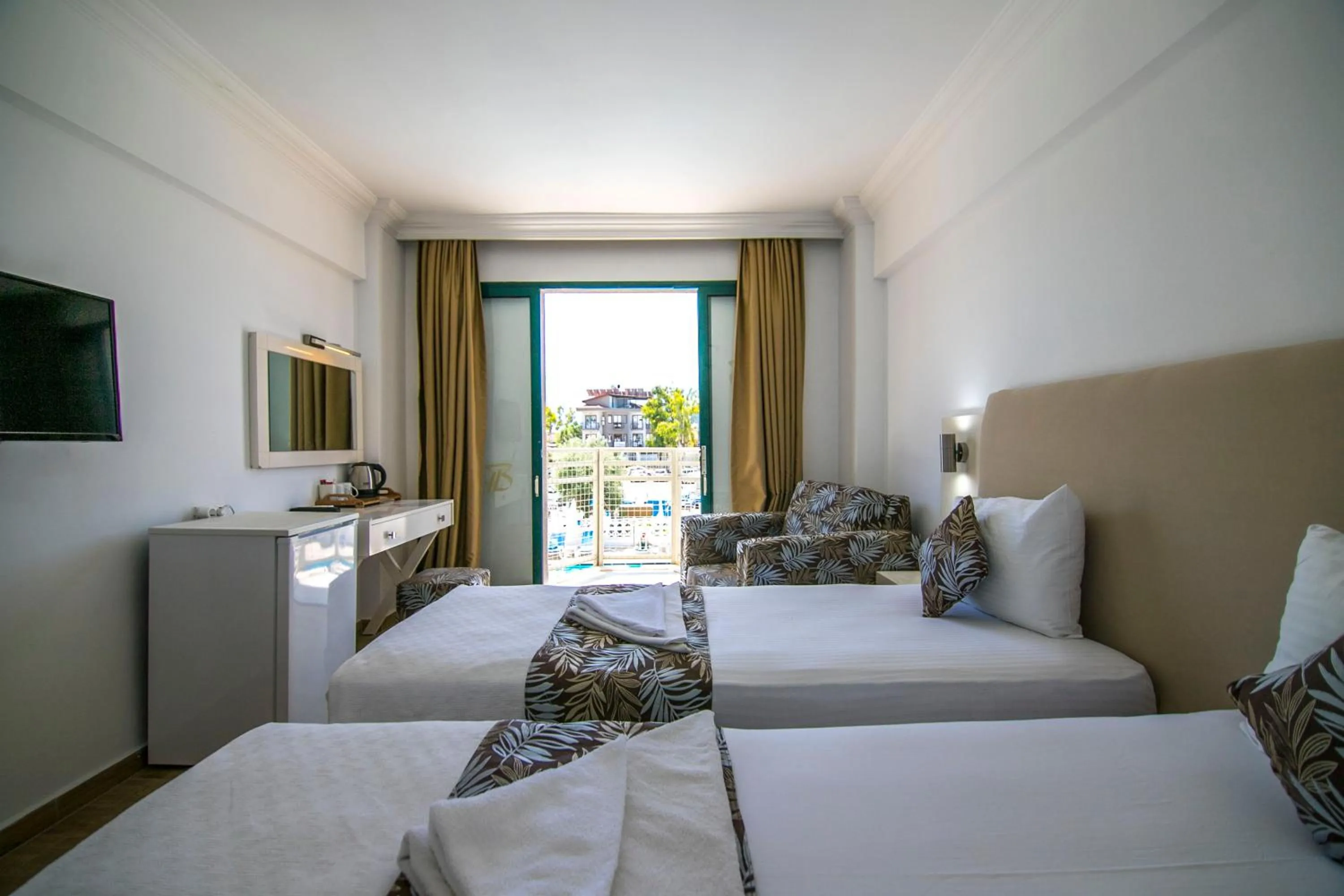 Massage, Bed in Bahar Hotels
