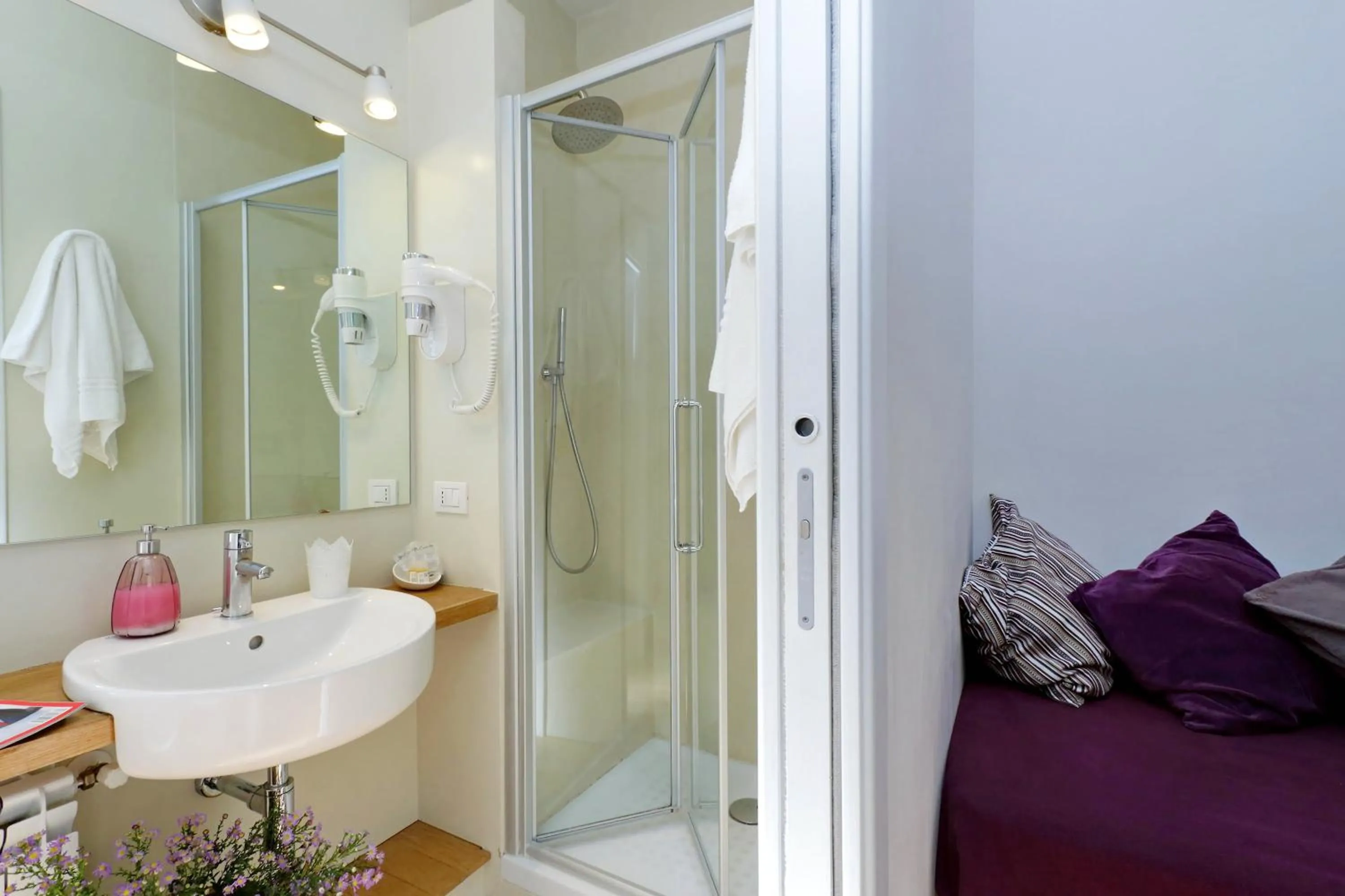 Bathroom in Guest House Amaranto Romano