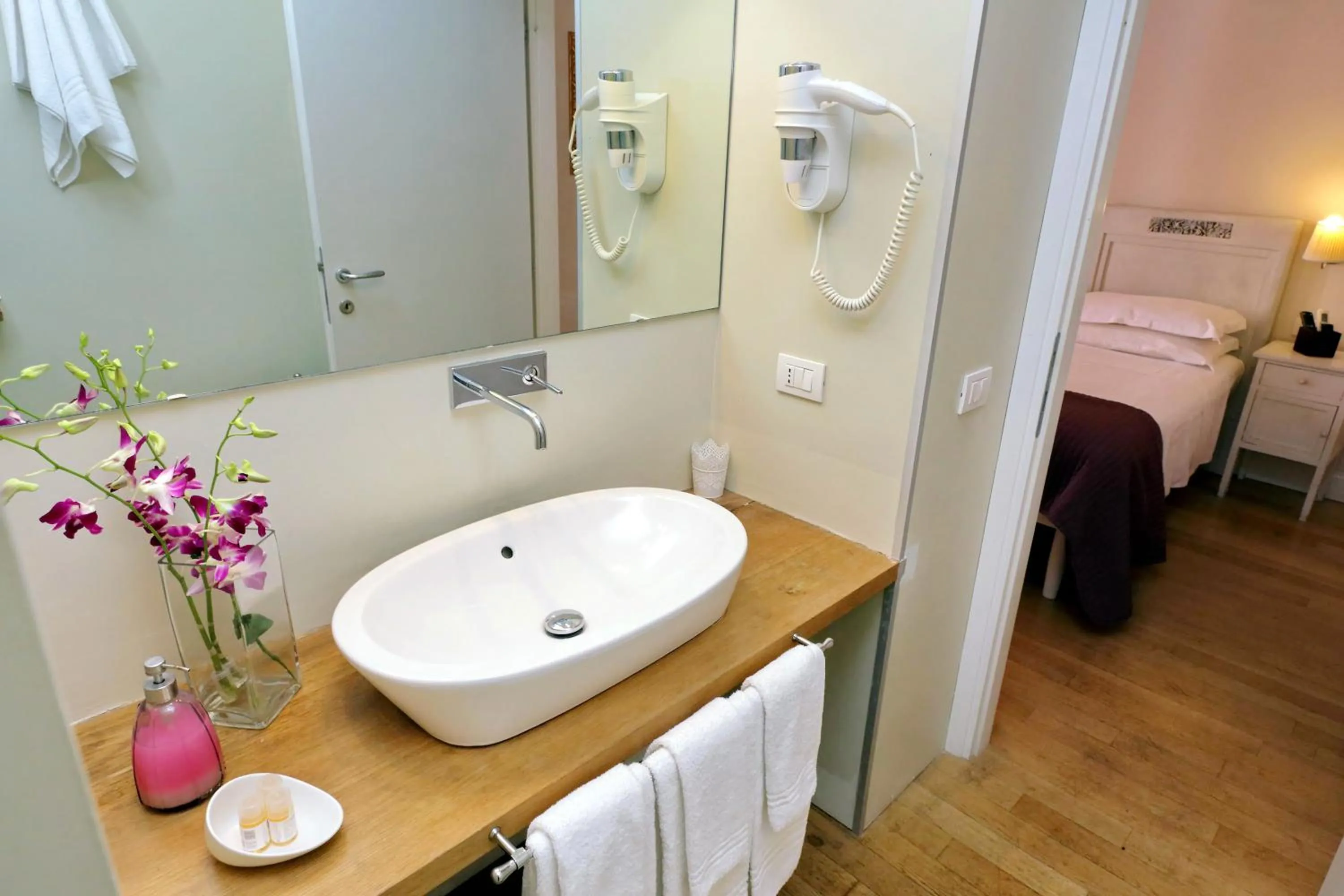 Bathroom in Guest House Amaranto Romano