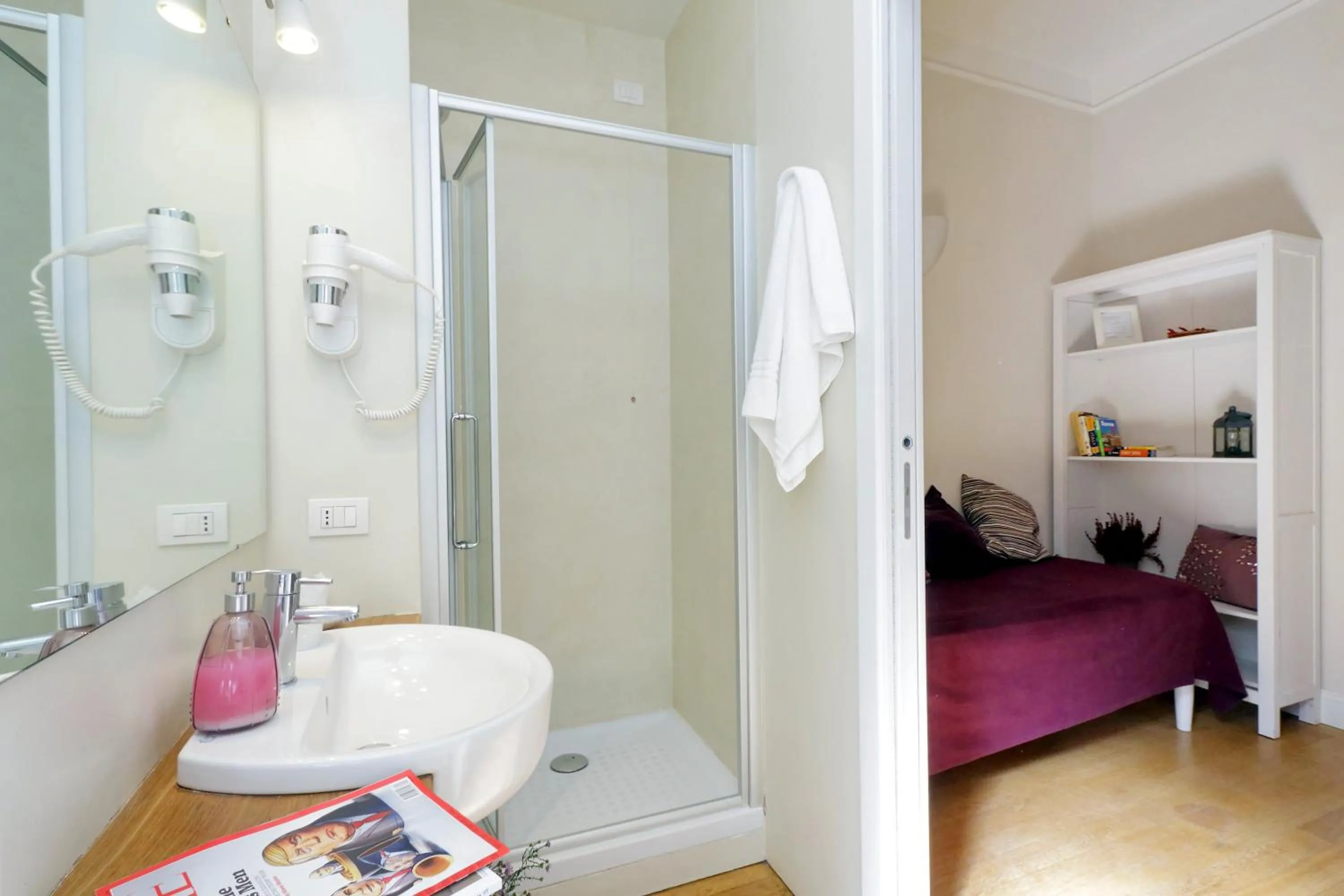 Bathroom, Bed in Guest House Amaranto Romano