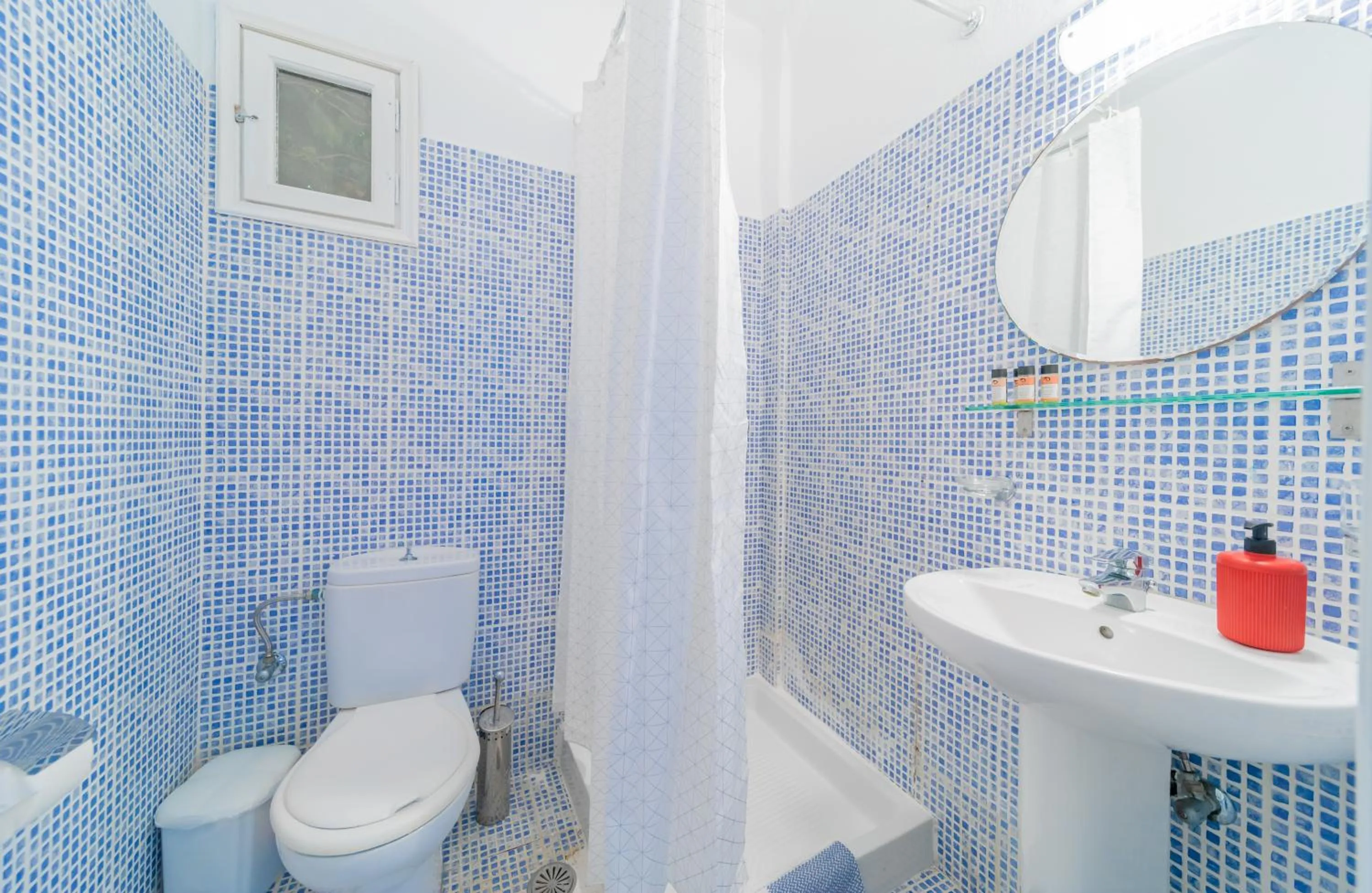 Shower in Antonina Hotel