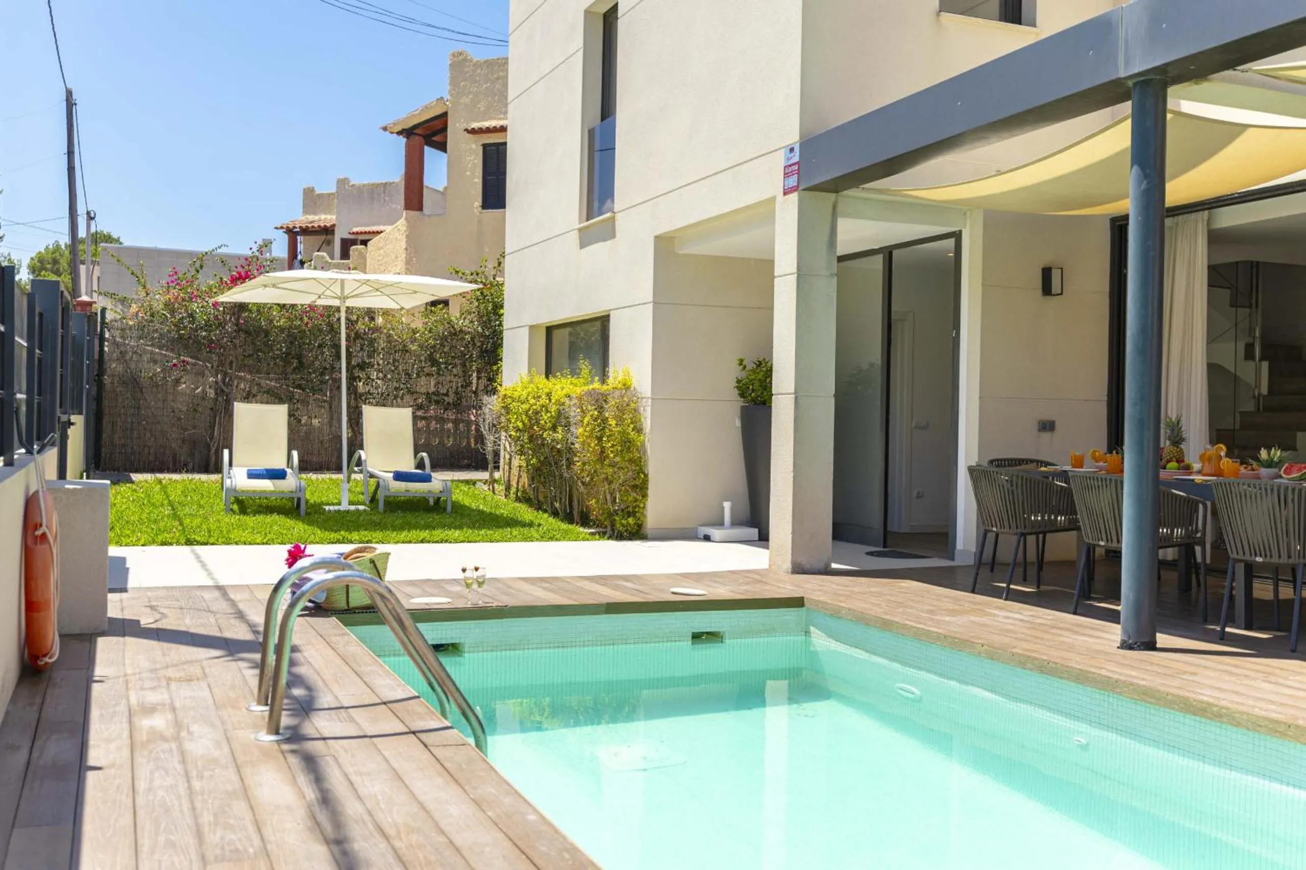 Off site in Villa Jade I