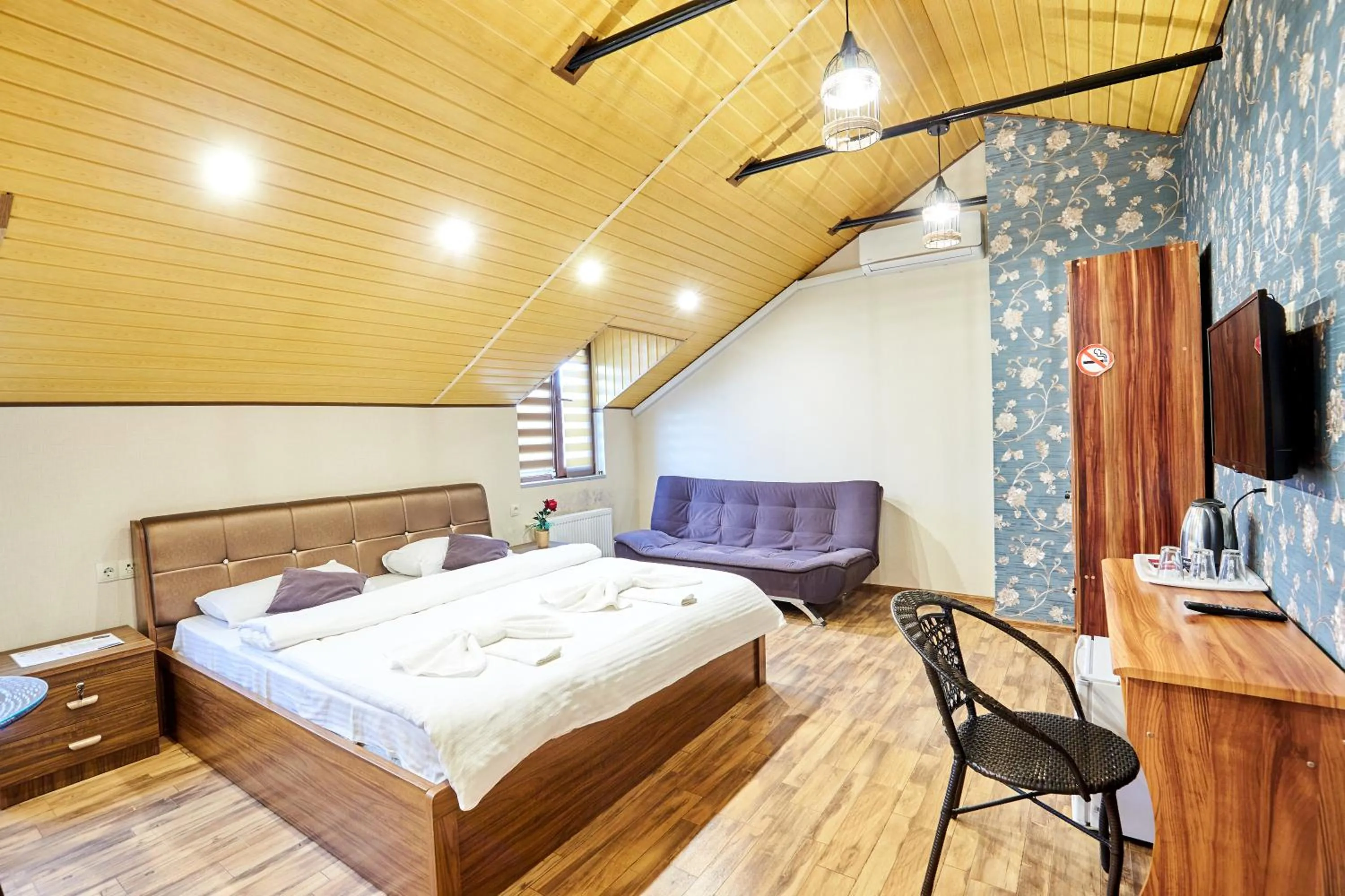 Photo of the whole room, Bed in Hotel Diadema