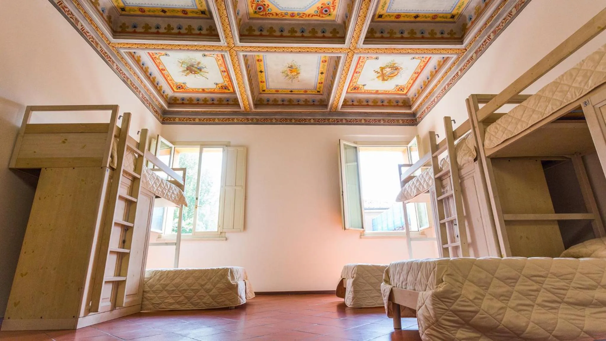 bunk bed in Student's Hostel Estense