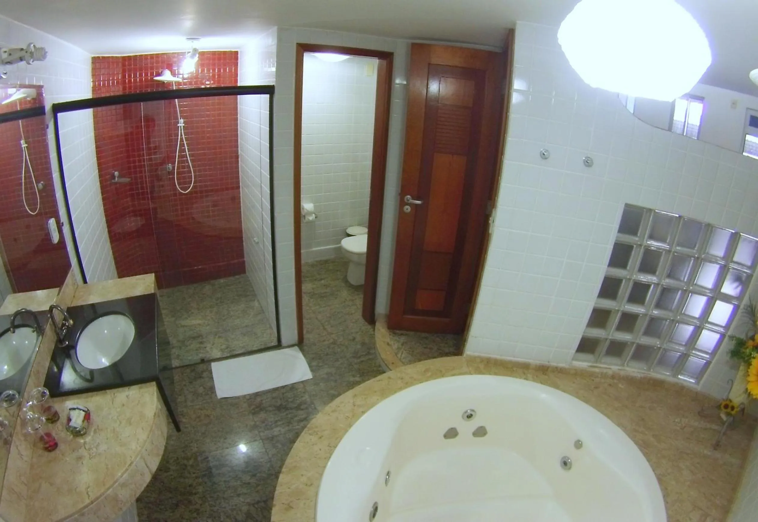 Shower in Hotel Riviera D Amazonia Belem Ananindeua