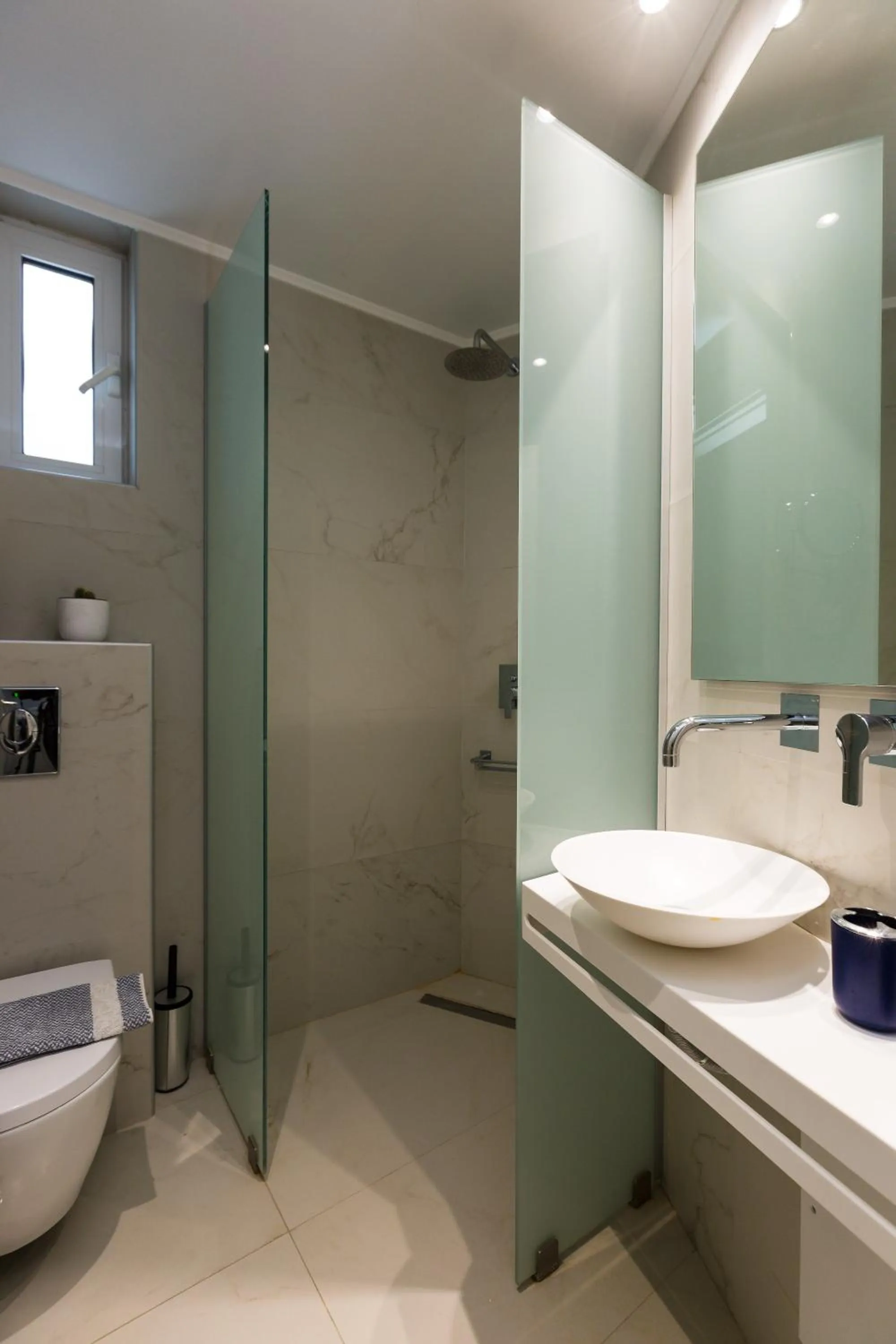 Shower in Radamanthy's Hotel Apartments