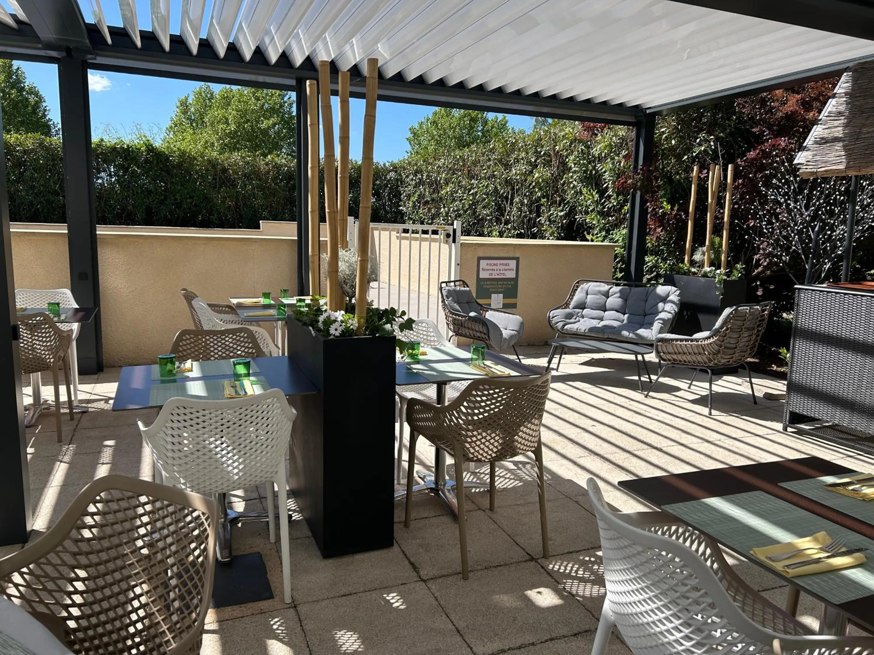Dining area in Les Orchidées , Hôtel & Restaurant