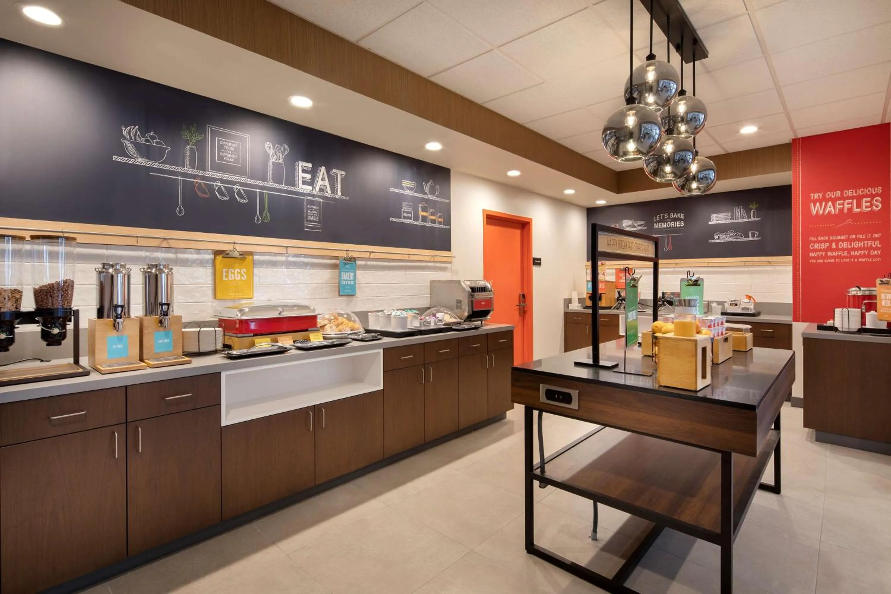 Breakfast in Hampton Inn Santa Cruz West, Ca