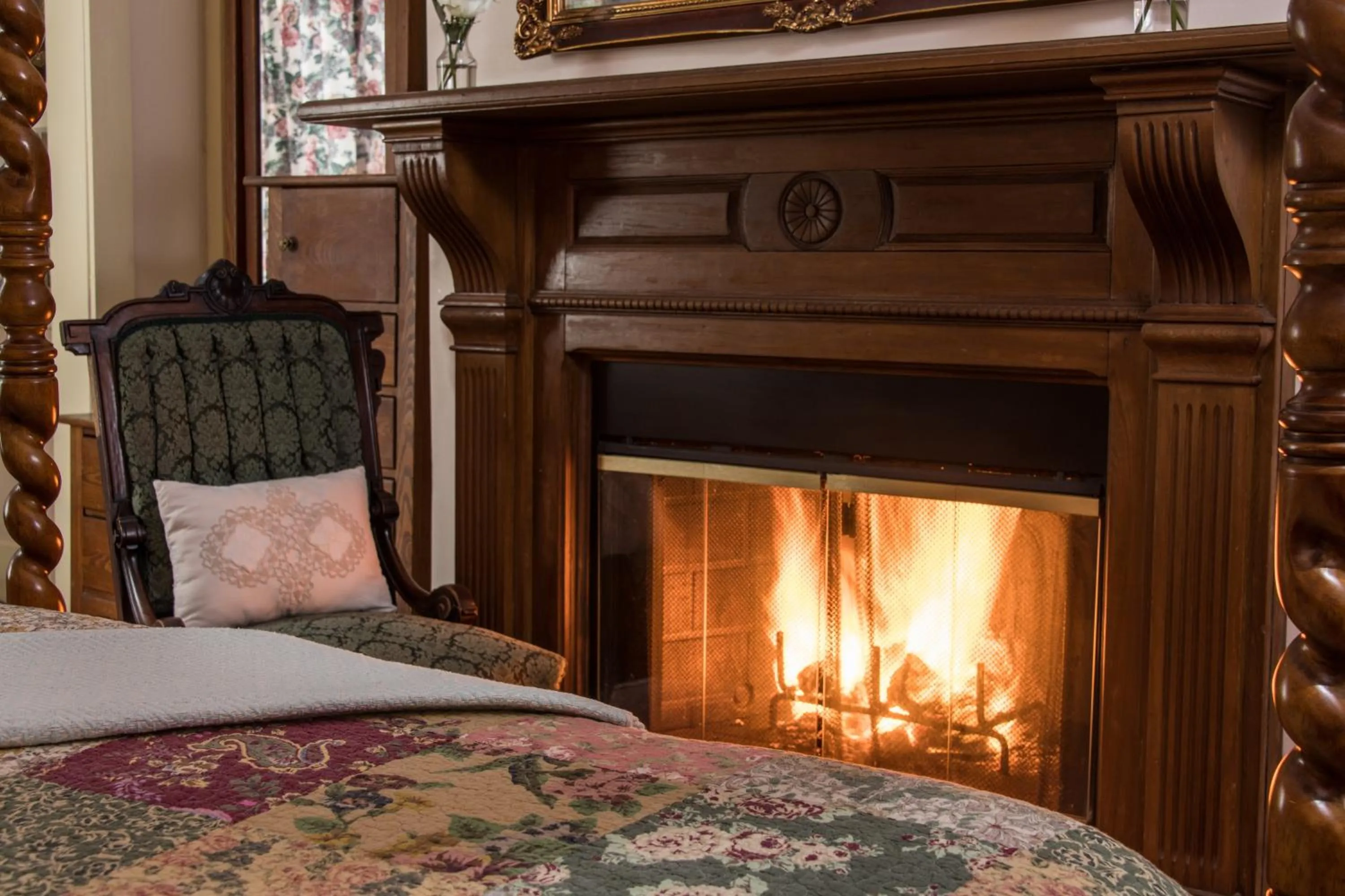 Bedroom, Bed in Mira Monte Inn & Suites