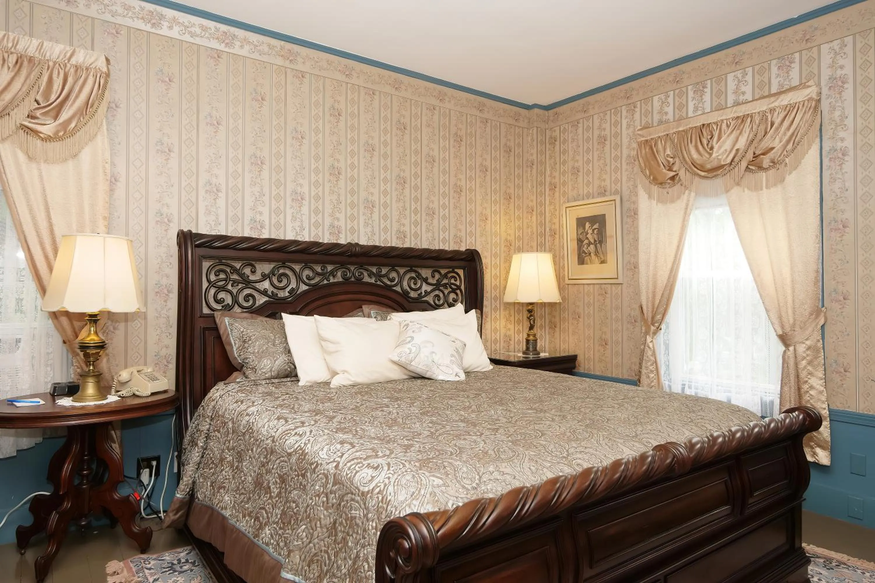 Bedroom, Bed in Mira Monte Inn & Suites