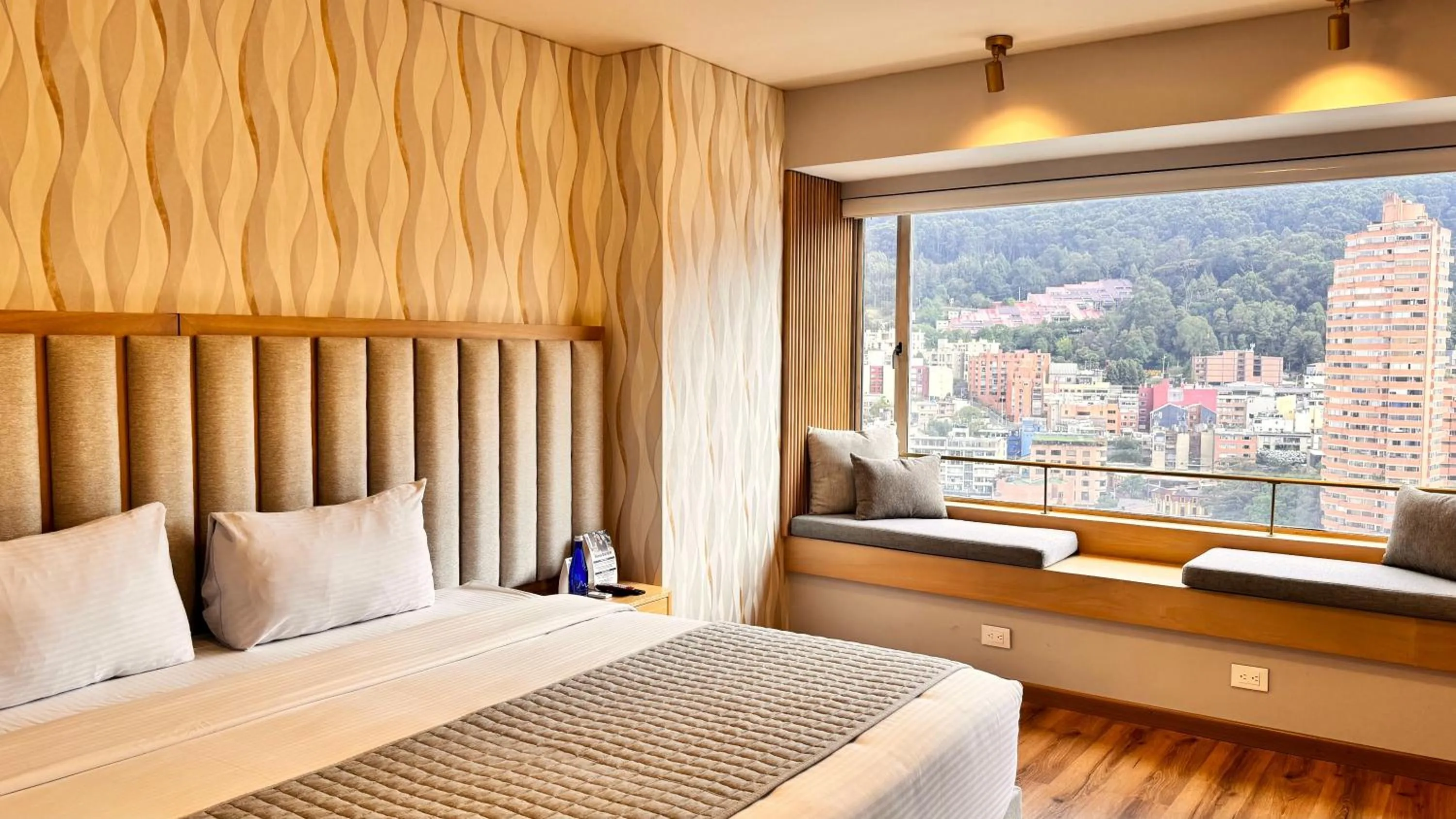City view, Bed in Tequendama Suites Bogota