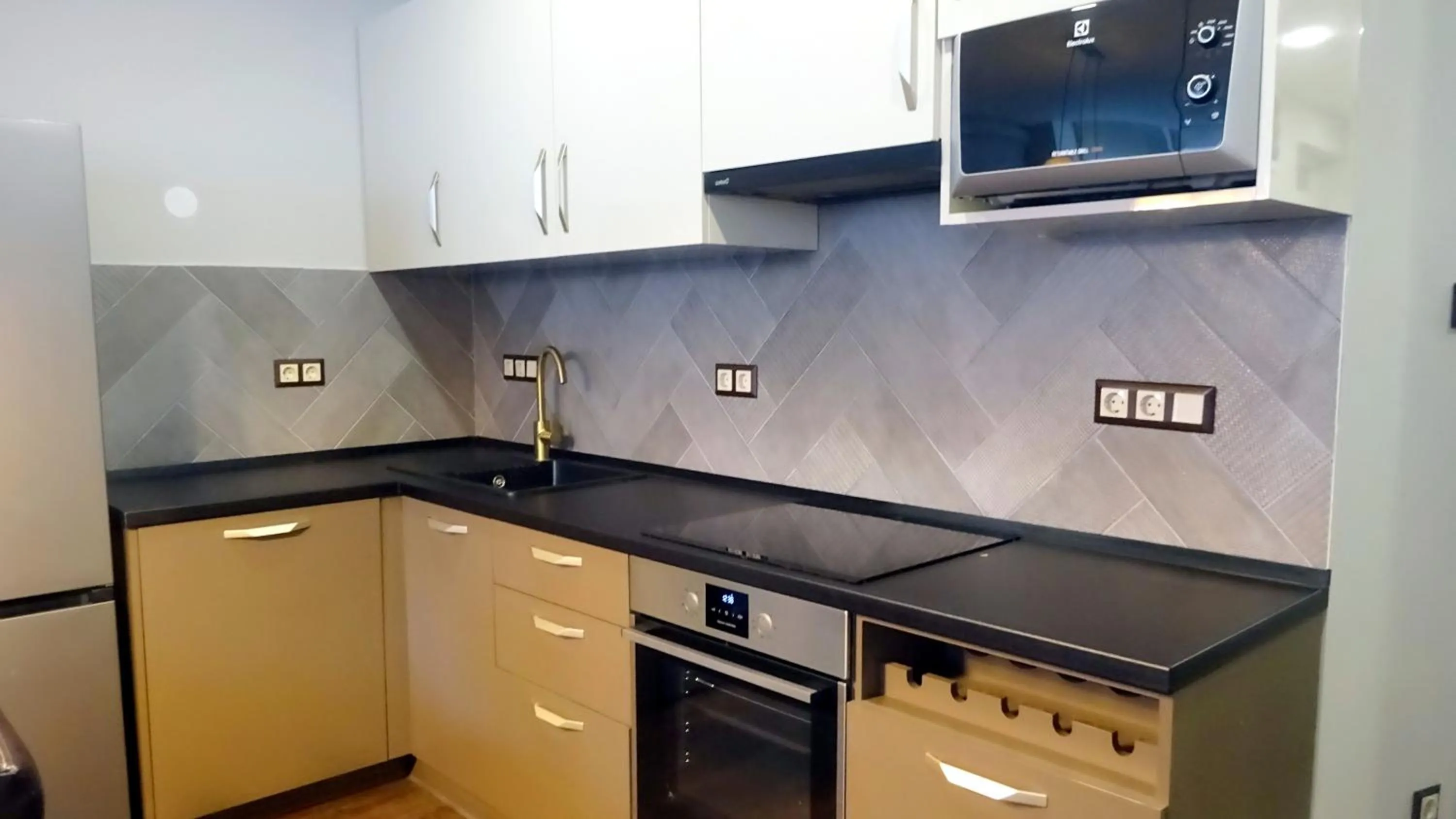 Kitchen or kitchenette in Corvin Point Rooms and Apartments