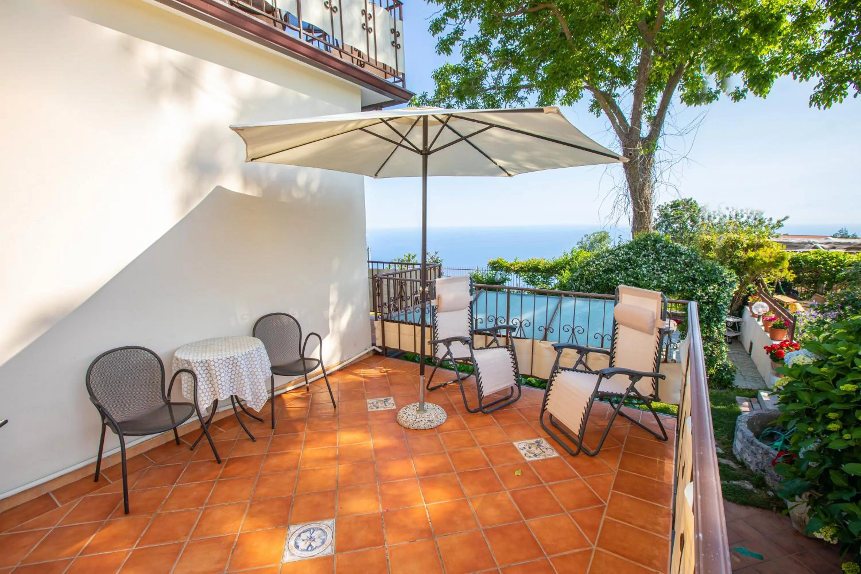 Balcony/Terrace in Nido Degli Dei