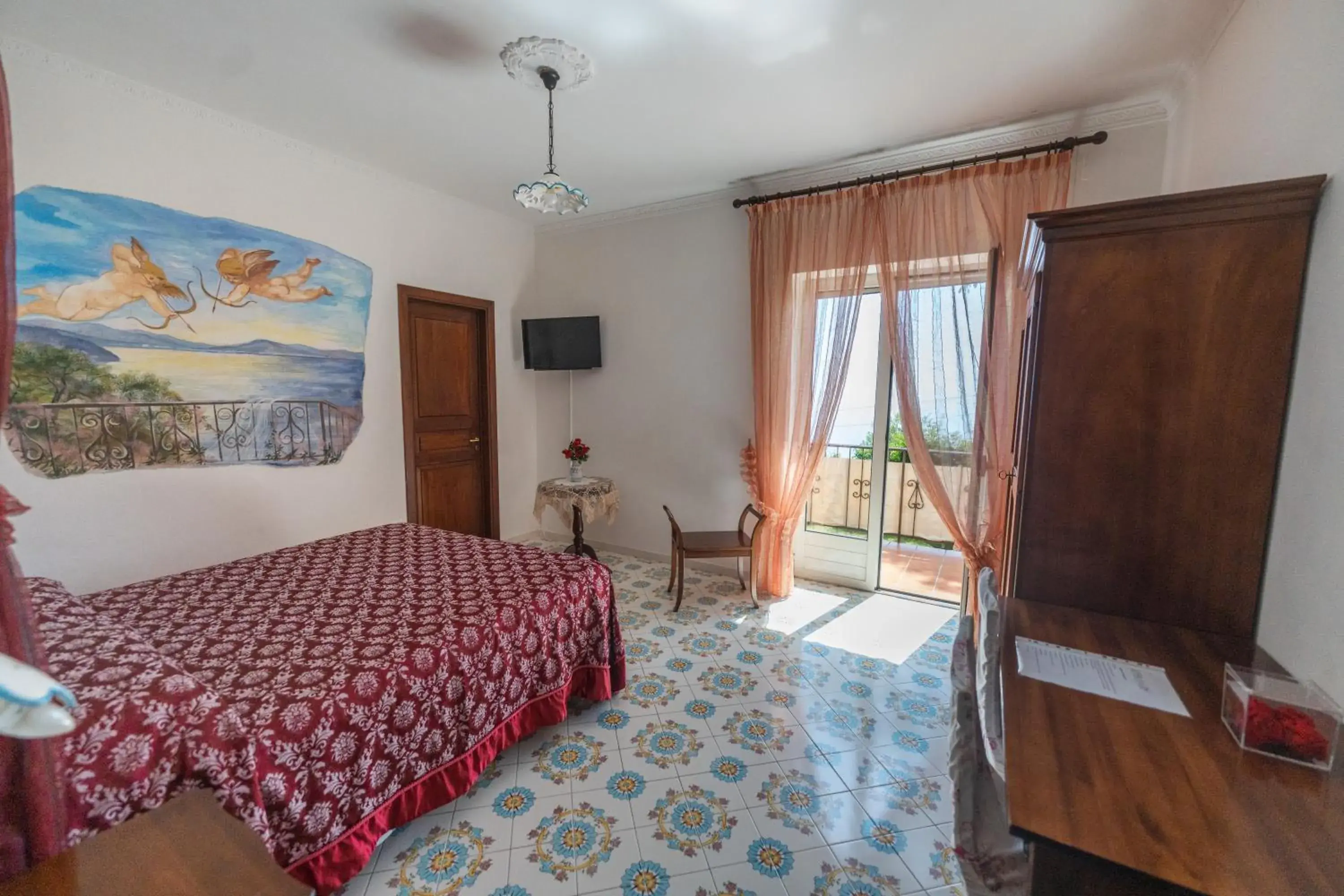 Deluxe Double Room with Balcony and Sea View in Nido Degli Dei Deluxe Double Room with Balcony and Sea View in Nido Degli Dei