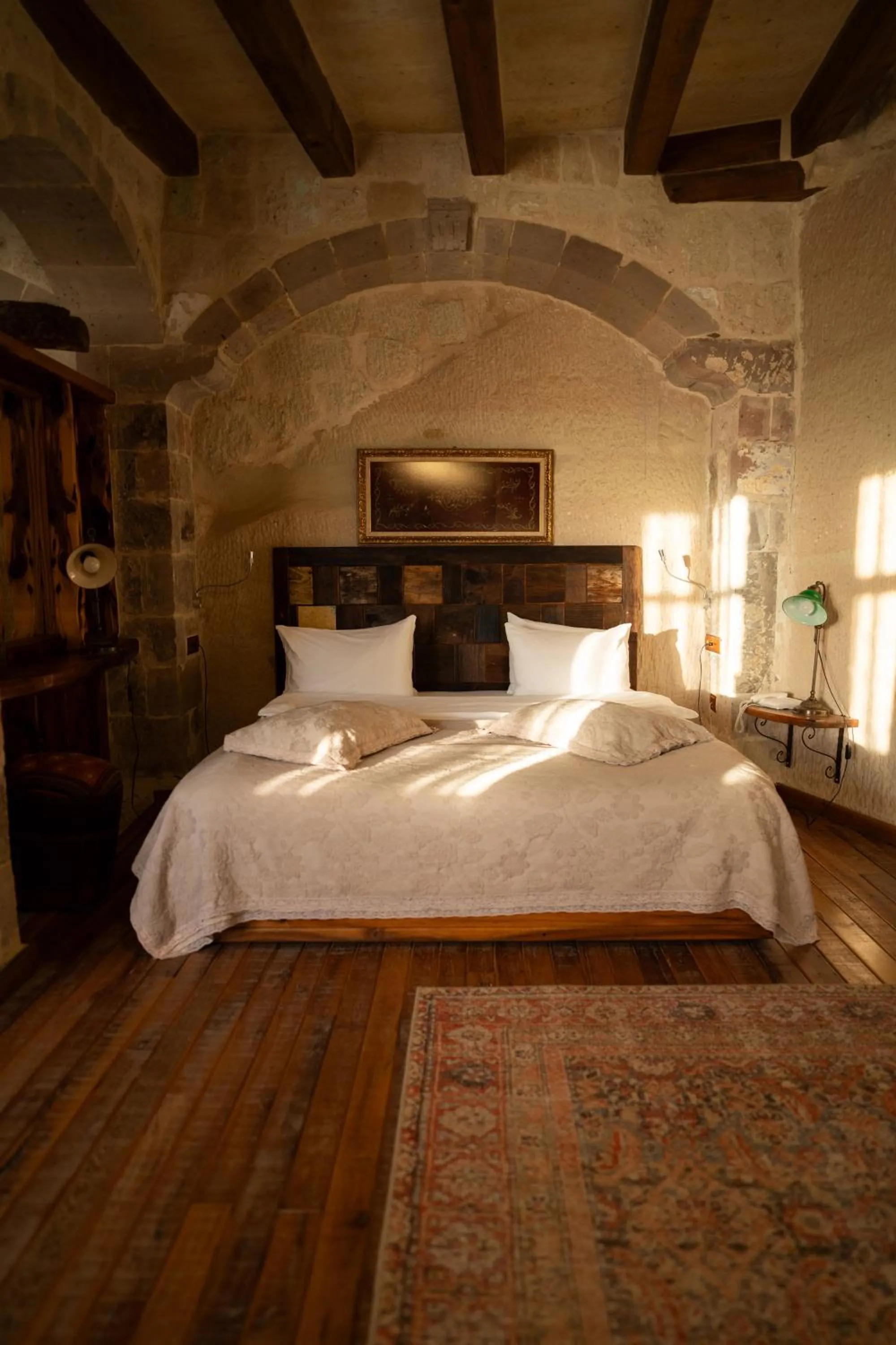 Bedroom, Bed in Seki Cave Hotel