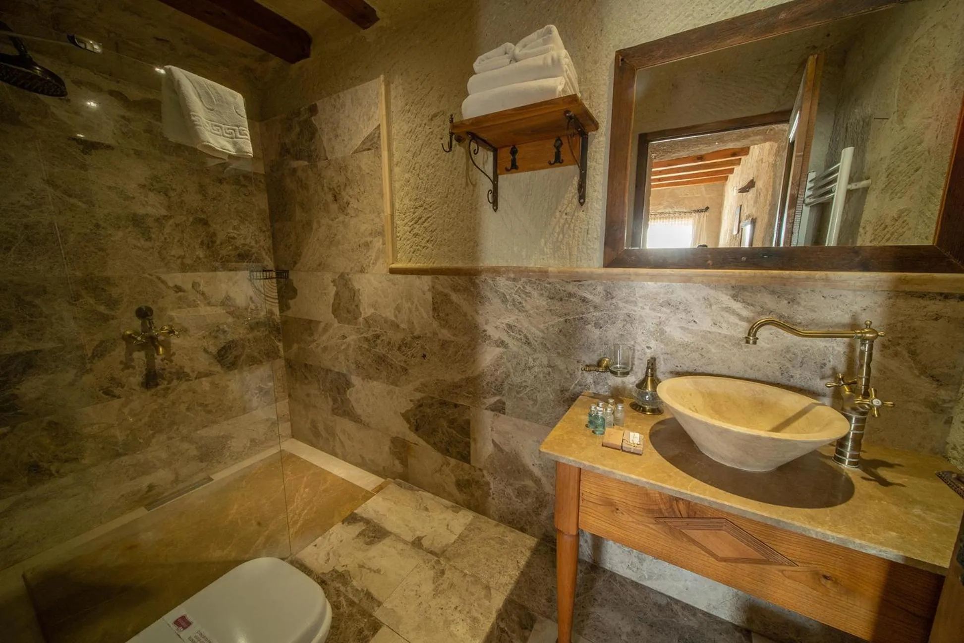 Bathroom in Seki Cave Hotel