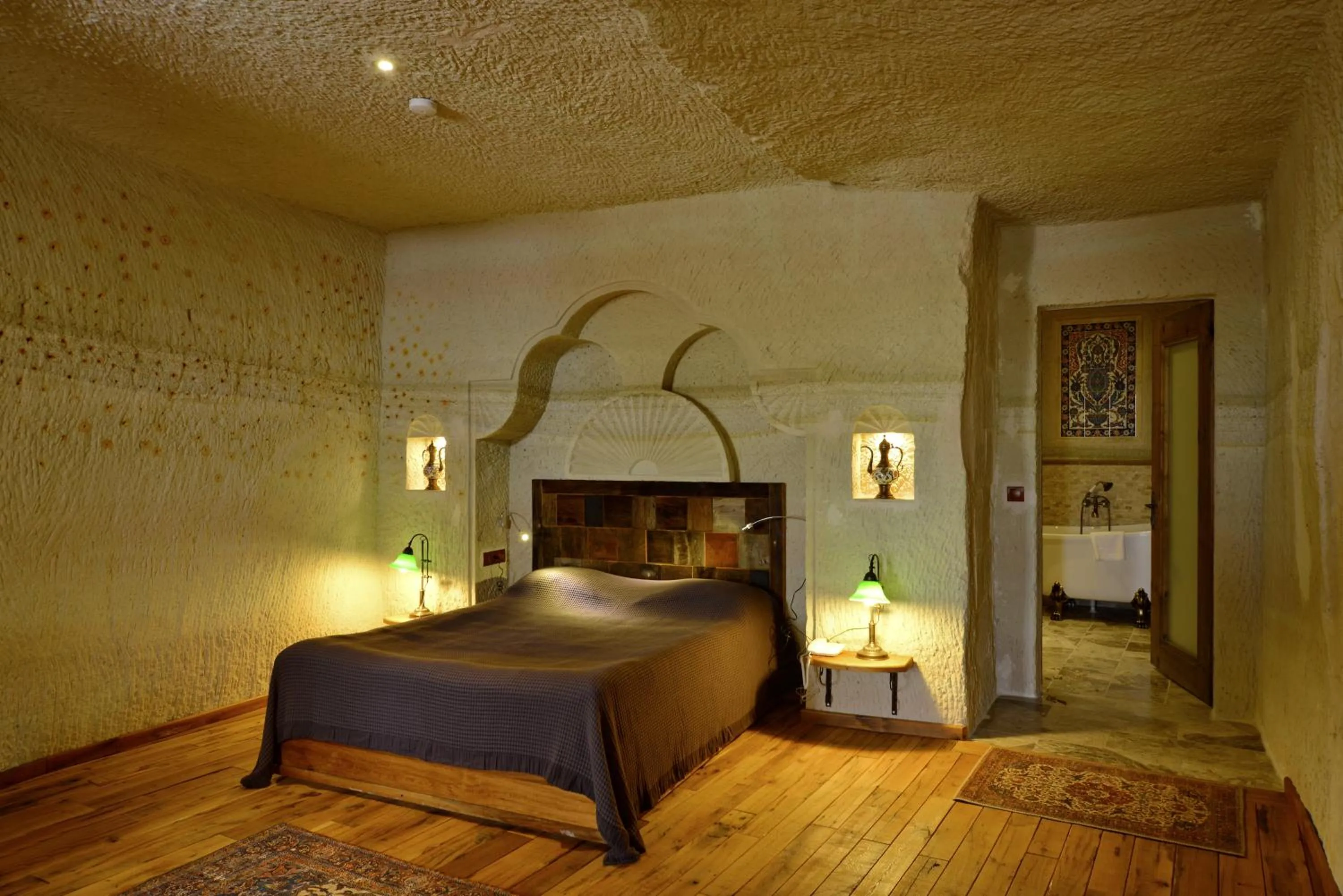 Bedroom, Bed in Seki Cave Hotel