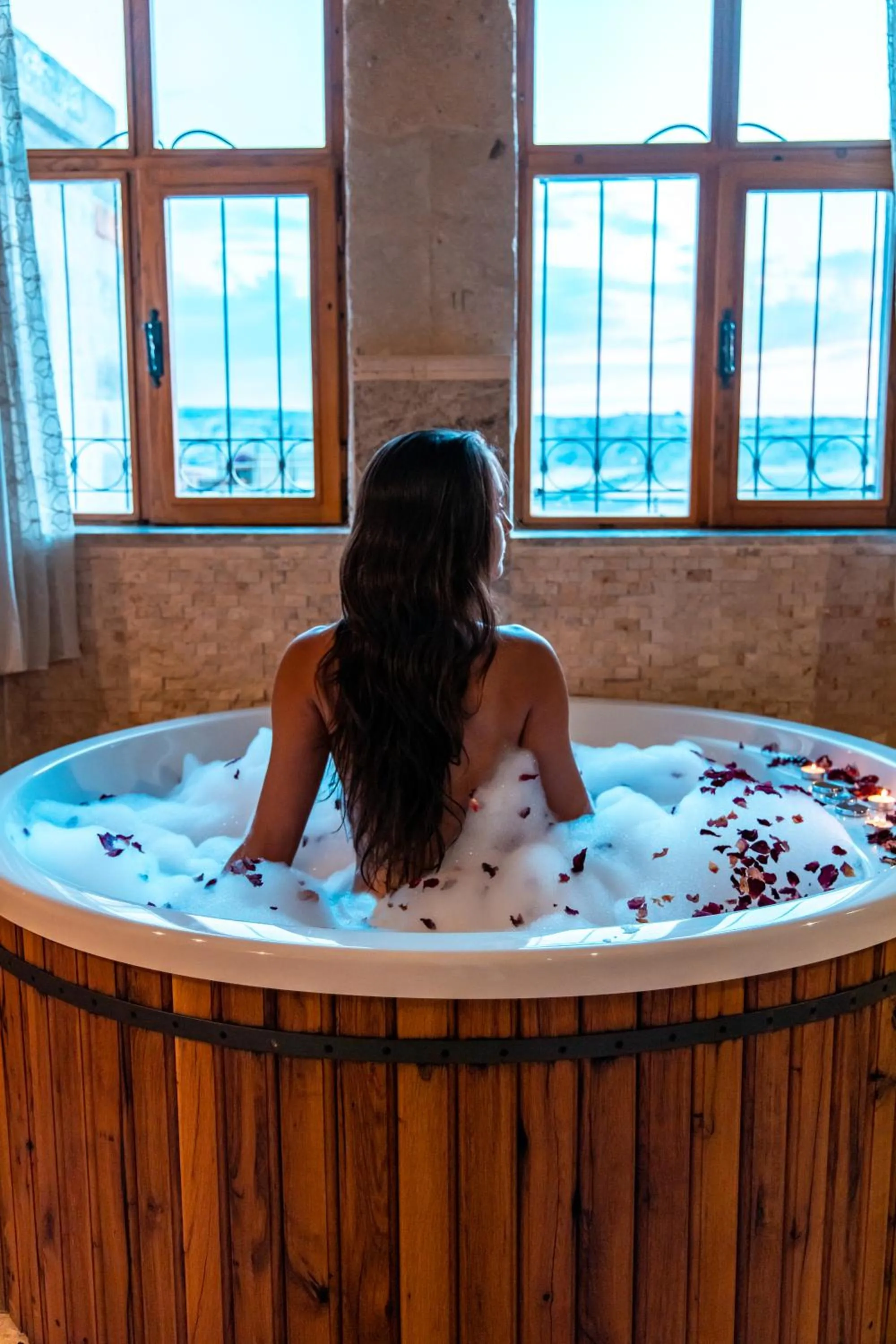 People in Seki Cave Hotel