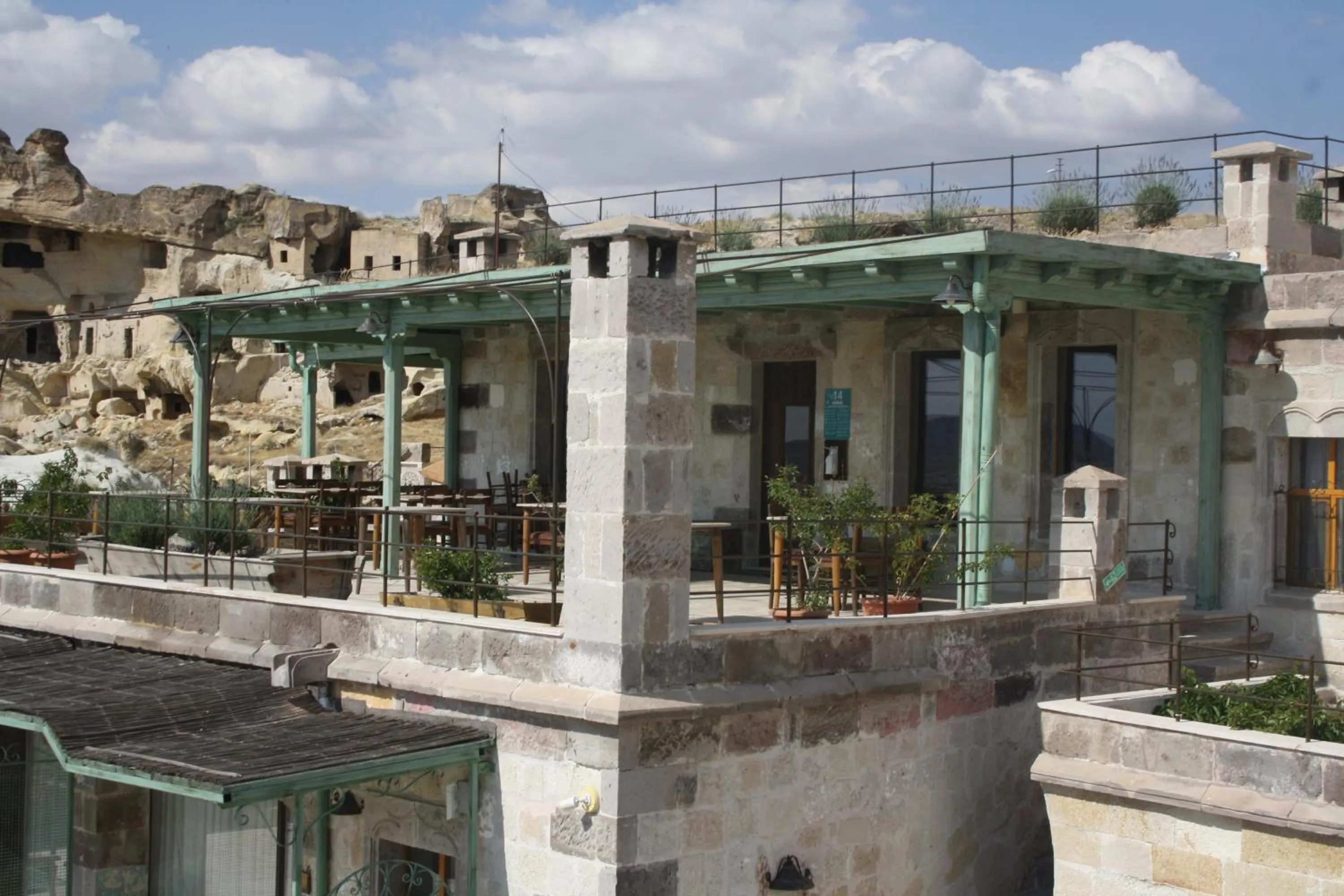 Restaurant/places to eat in Seki Cave Hotel