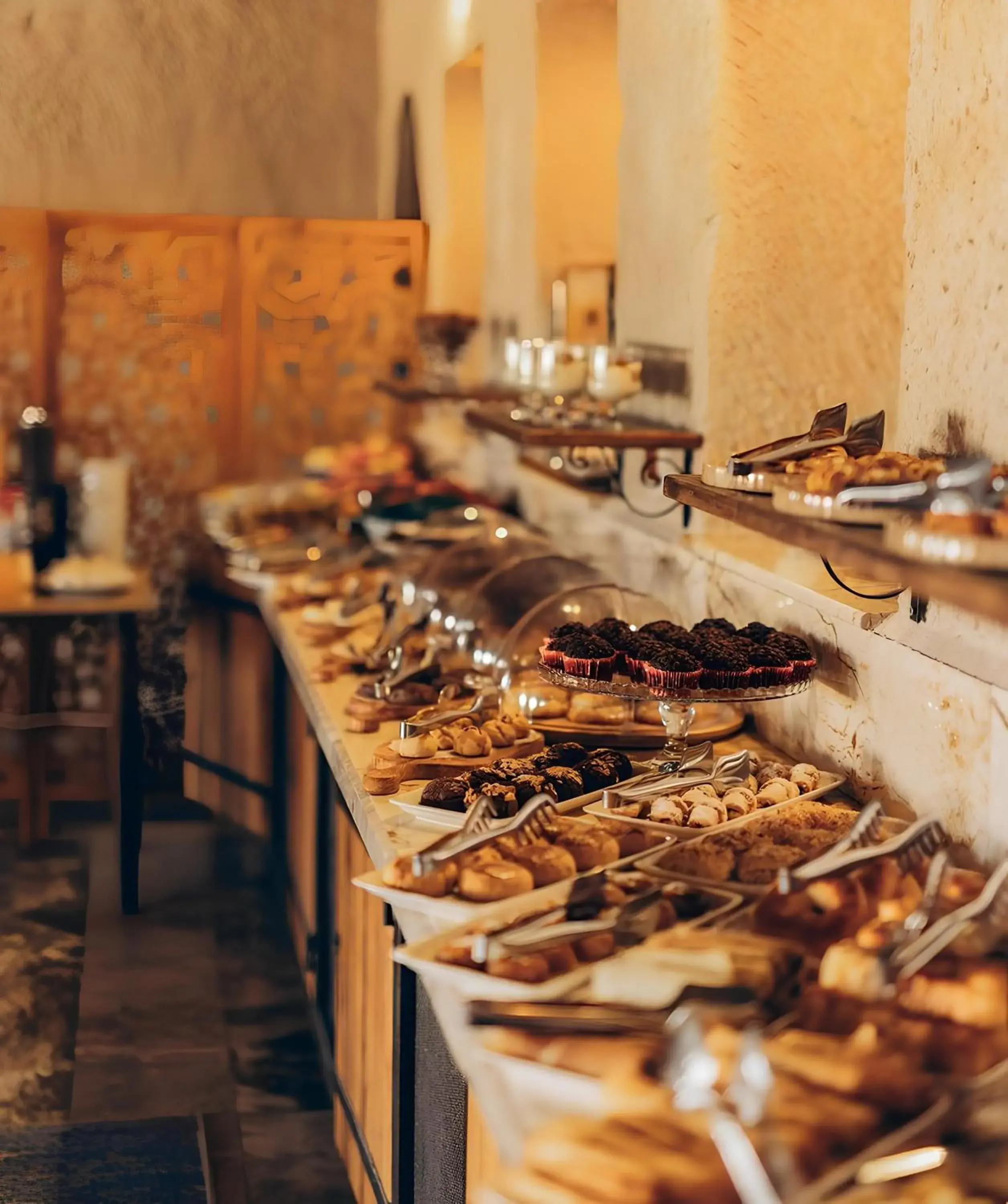 Restaurant/places to eat in Seki Cave Suites Restaurant/places to eat in Seki Cave Suites