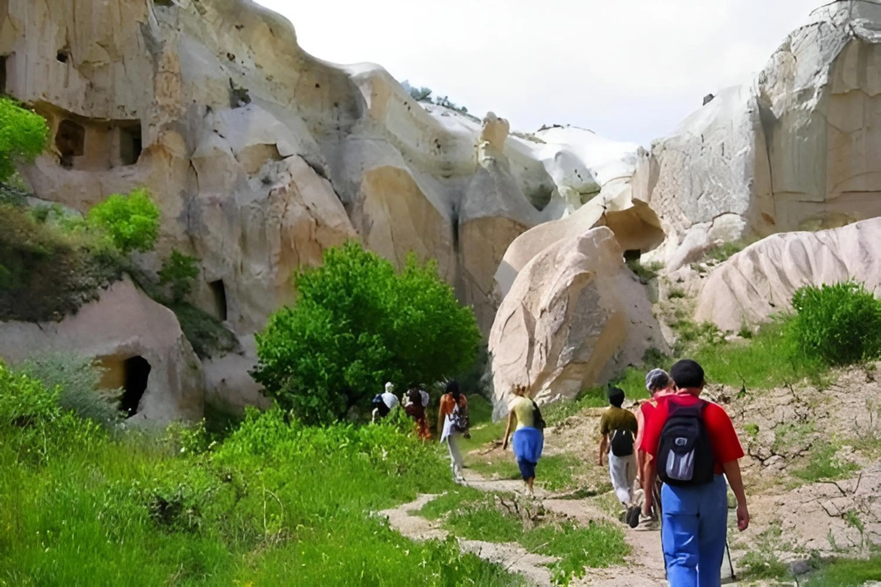 Hiking in Seki Cave Hotel