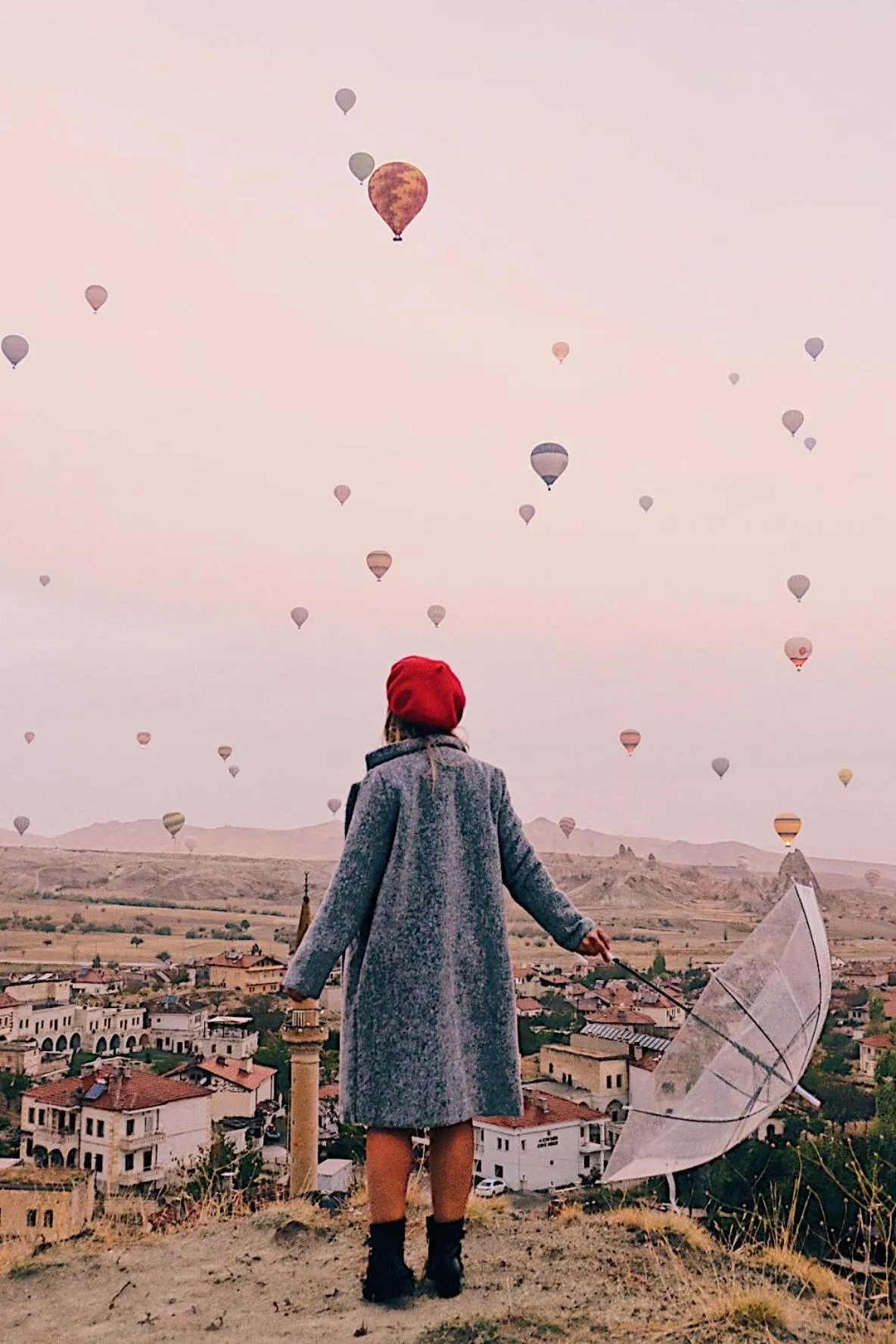 People in Seki Cave Hotel