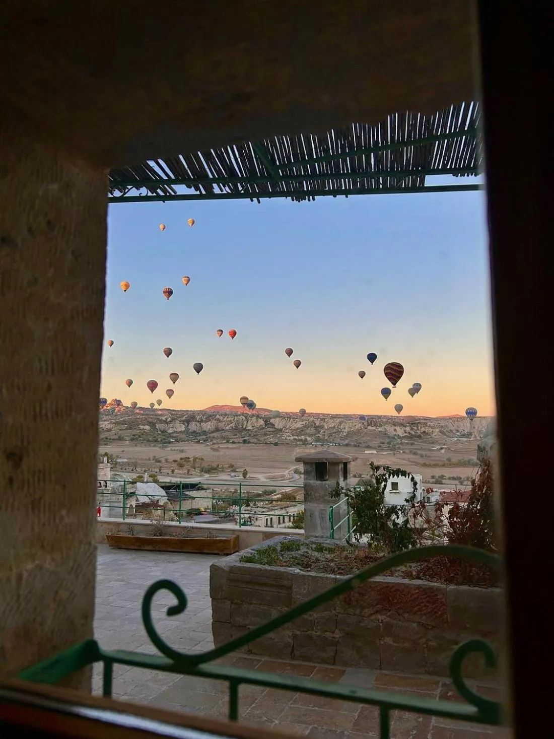 Day in Seki Cave Hotel