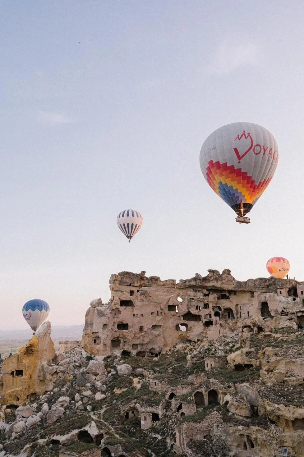 Day in Seki Cave Hotel