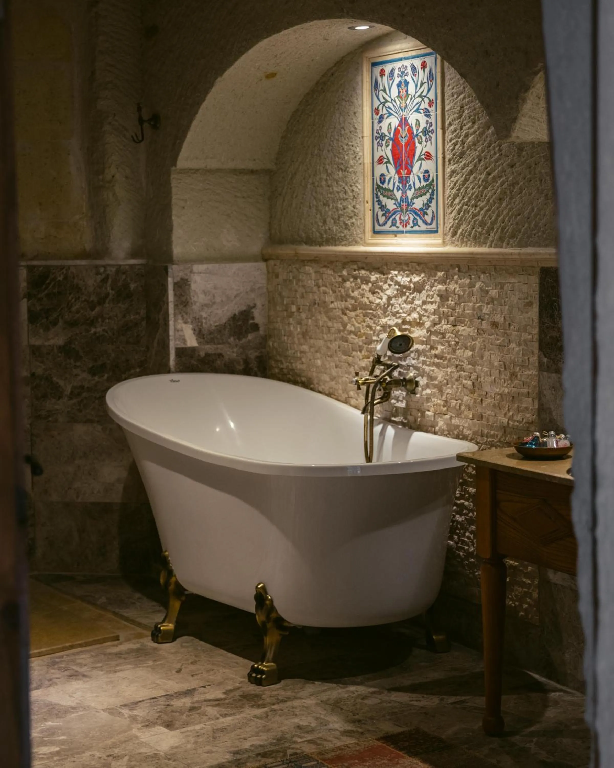 Bathroom in Seki Cave Hotel