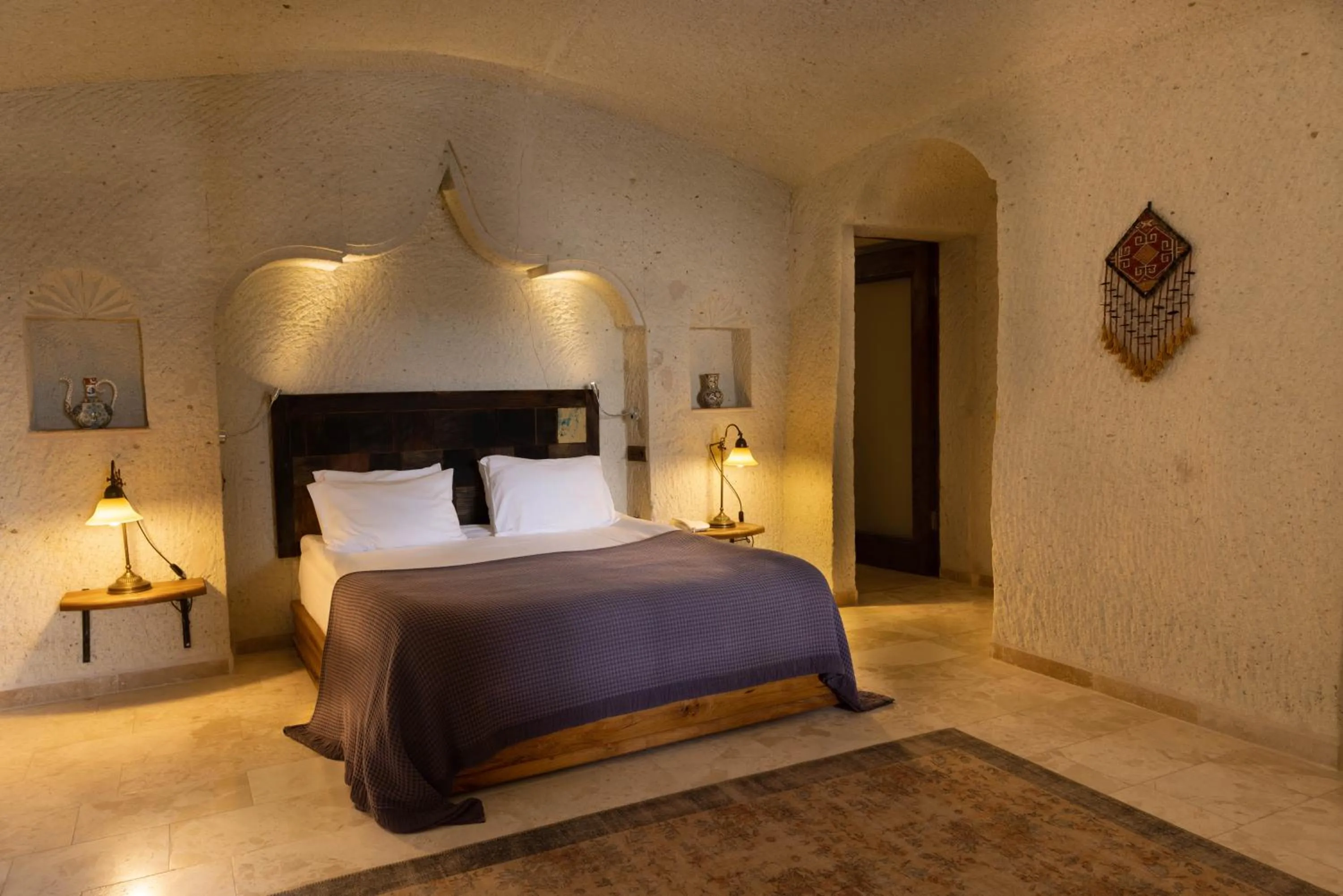 Bedroom, Bed in Seki Cave Hotel