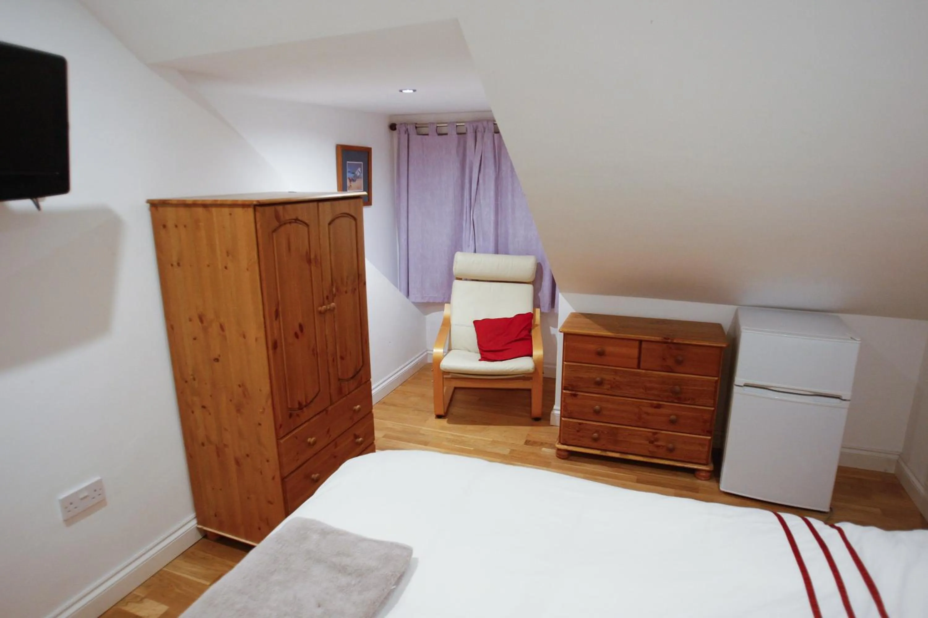 Bedroom, Bed in Homeside B&B