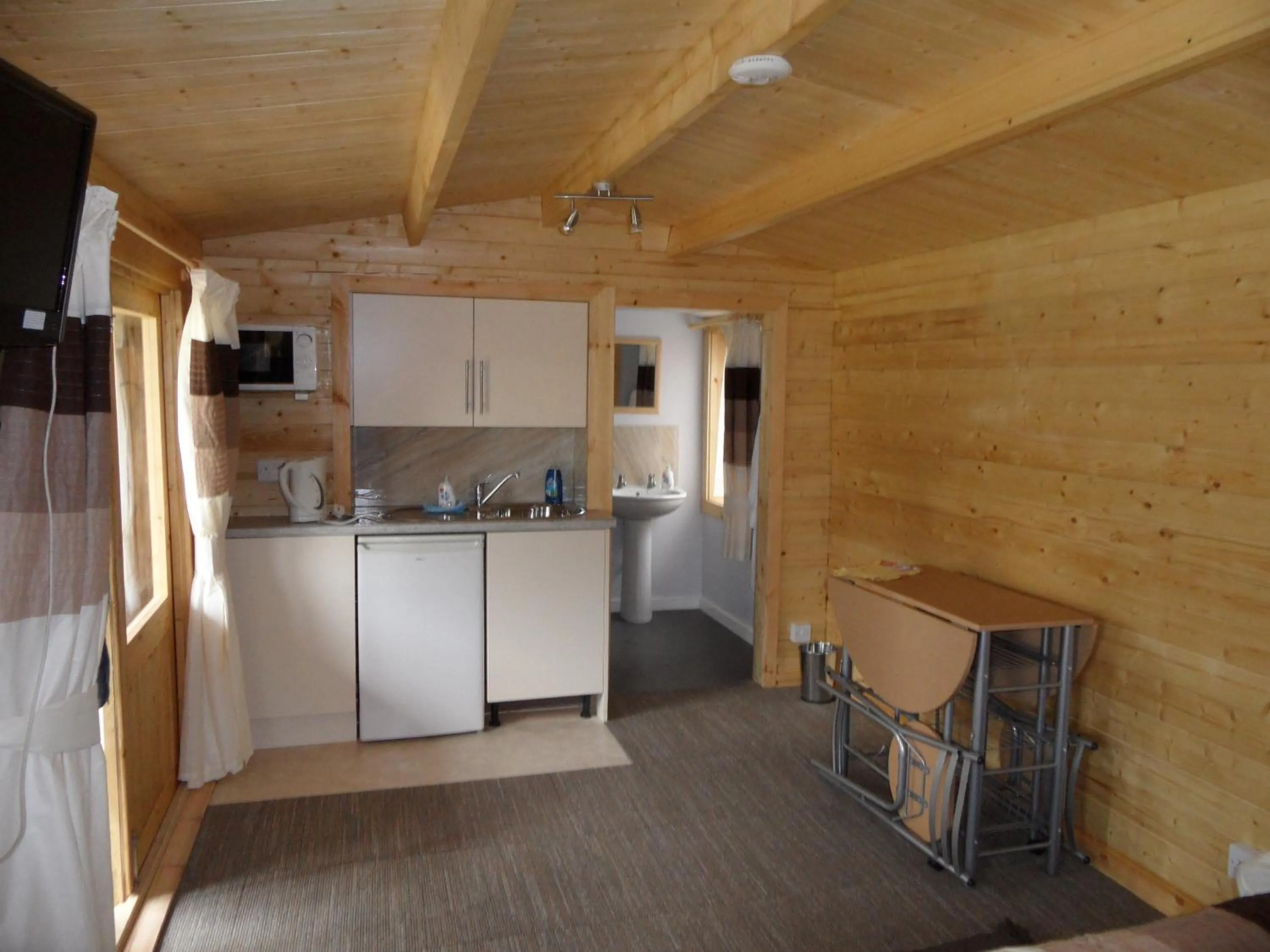 Kitchen or kitchenette in Homeside B&B