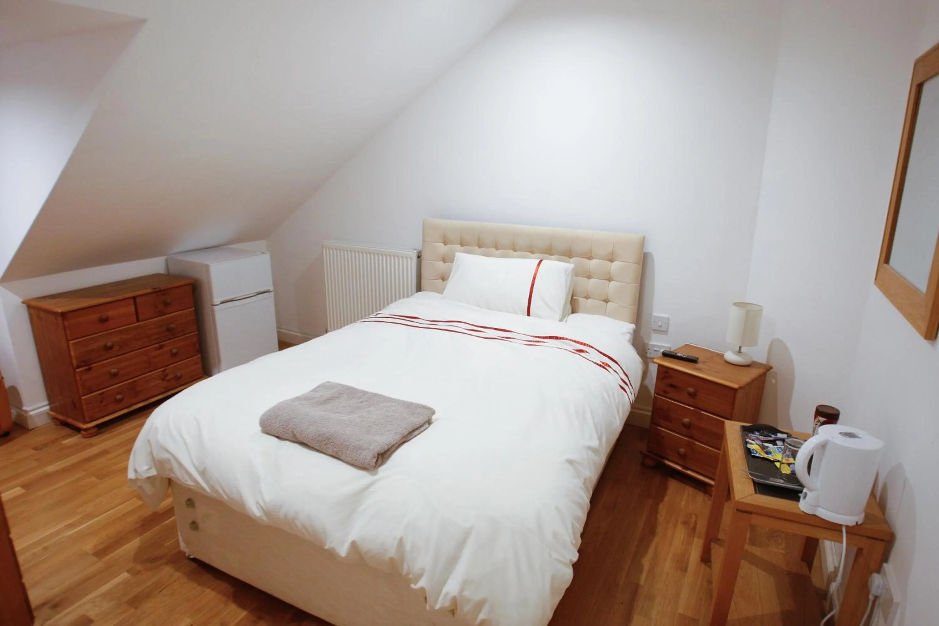 Bedroom, Bed in Homeside B&B