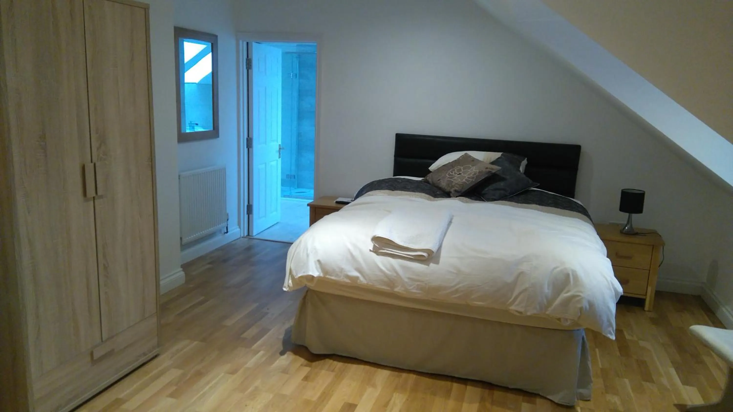 Bedroom, Bed in Homeside B&B