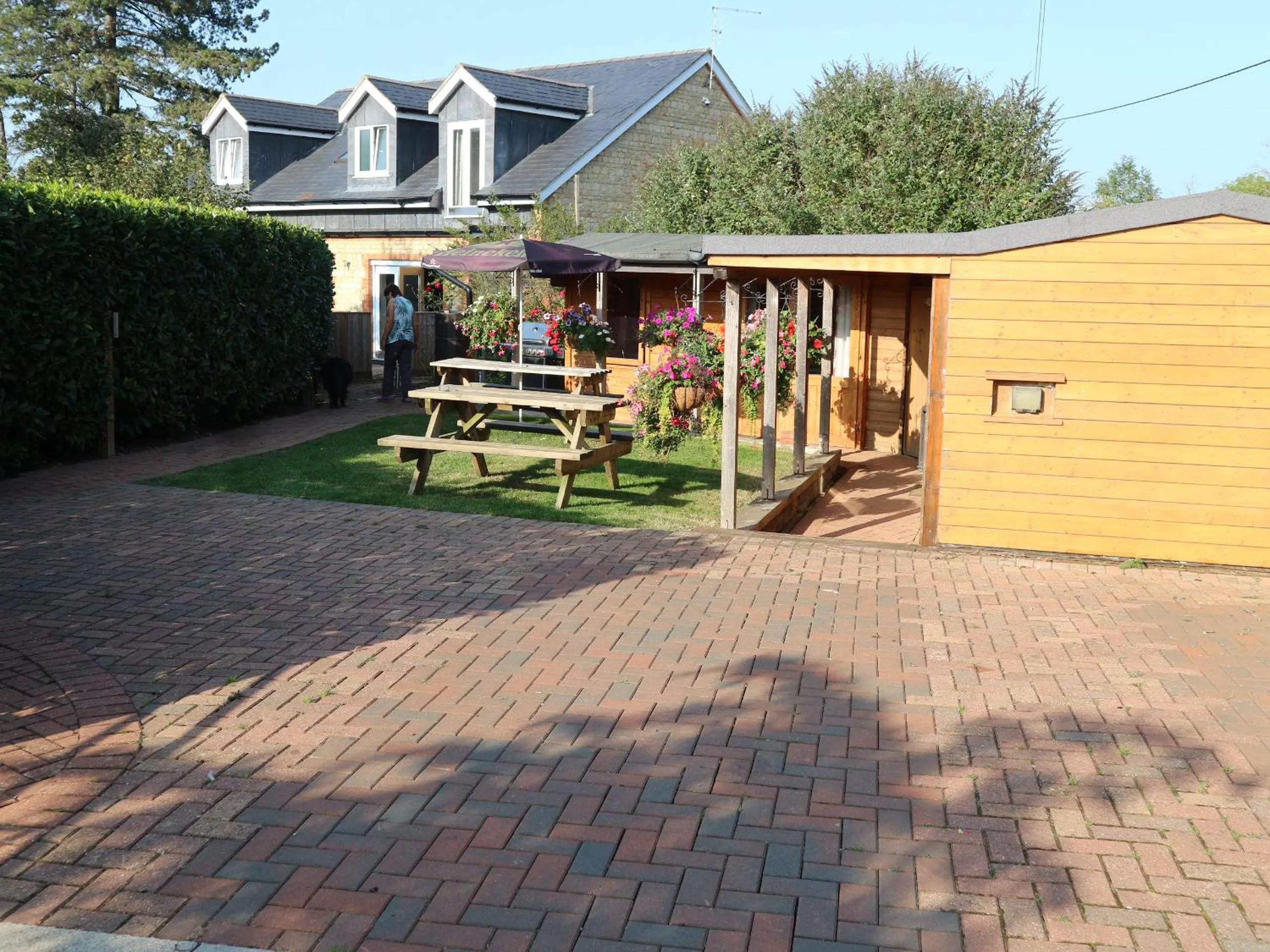 Area and facilities in Homeside B&B