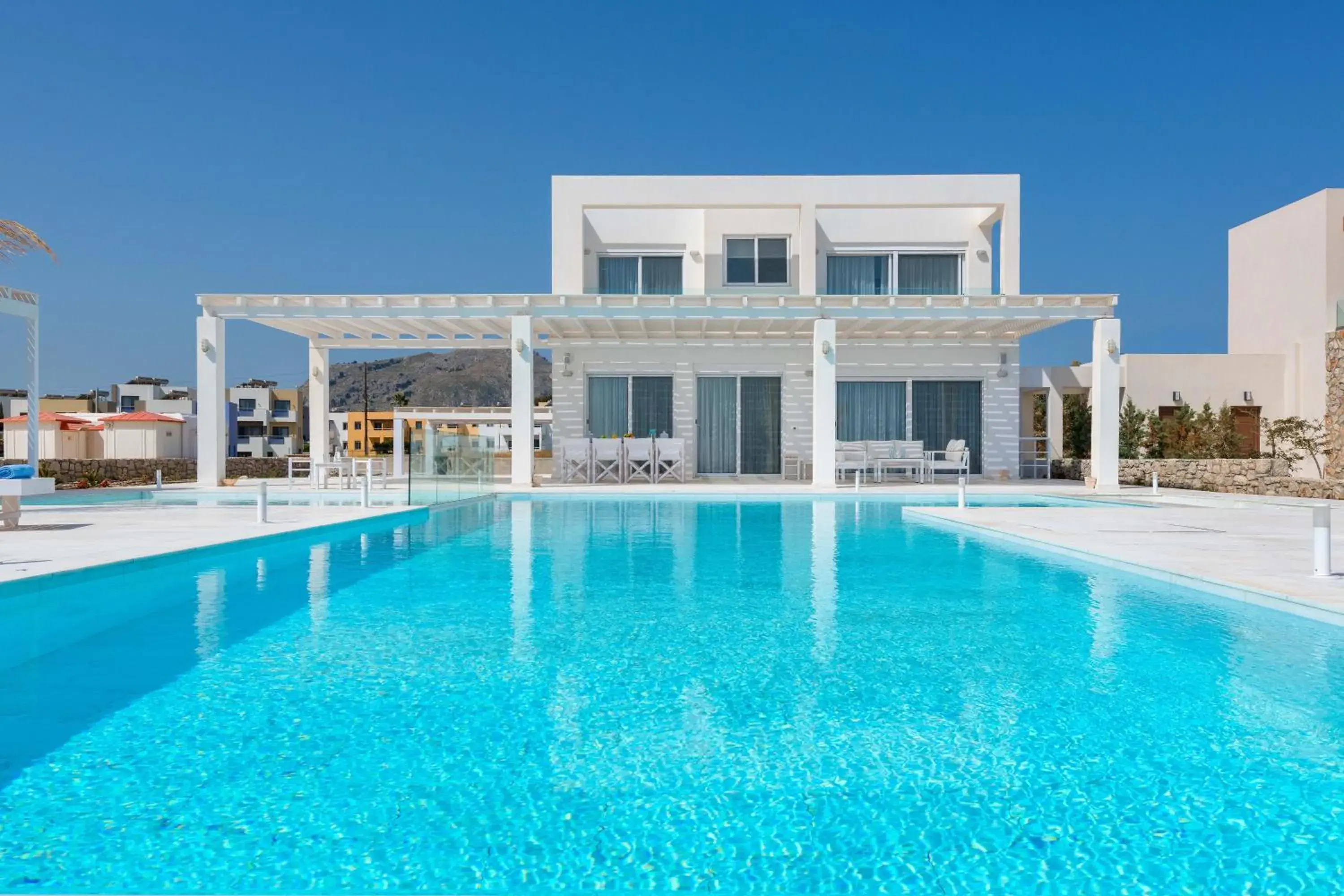 Maria & Nada Beachfront Villas Maria & Nada Beachfront Villas