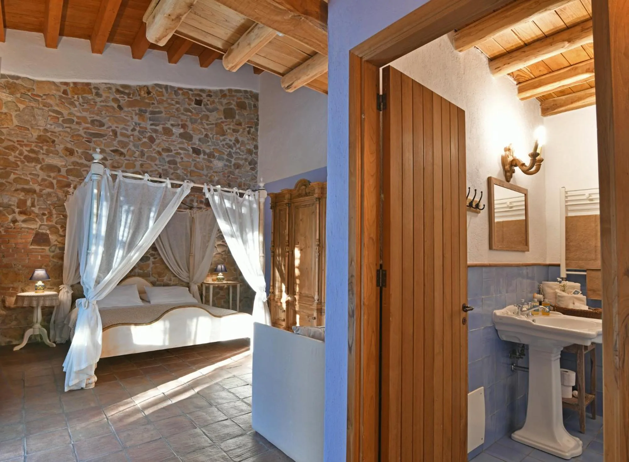 Bedroom, Bed in Terre Di Himera
