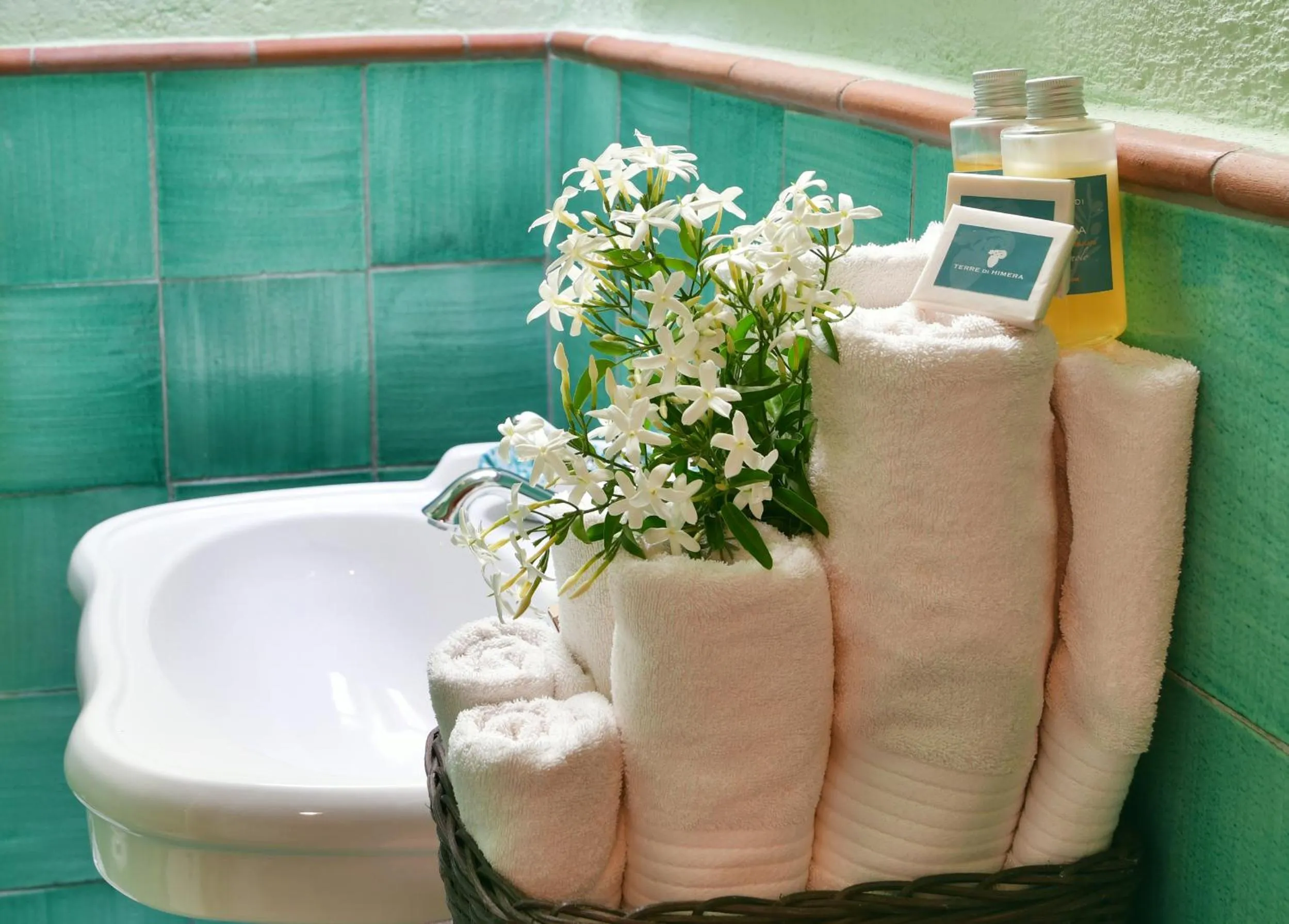 Bathroom in Terre Di Himera